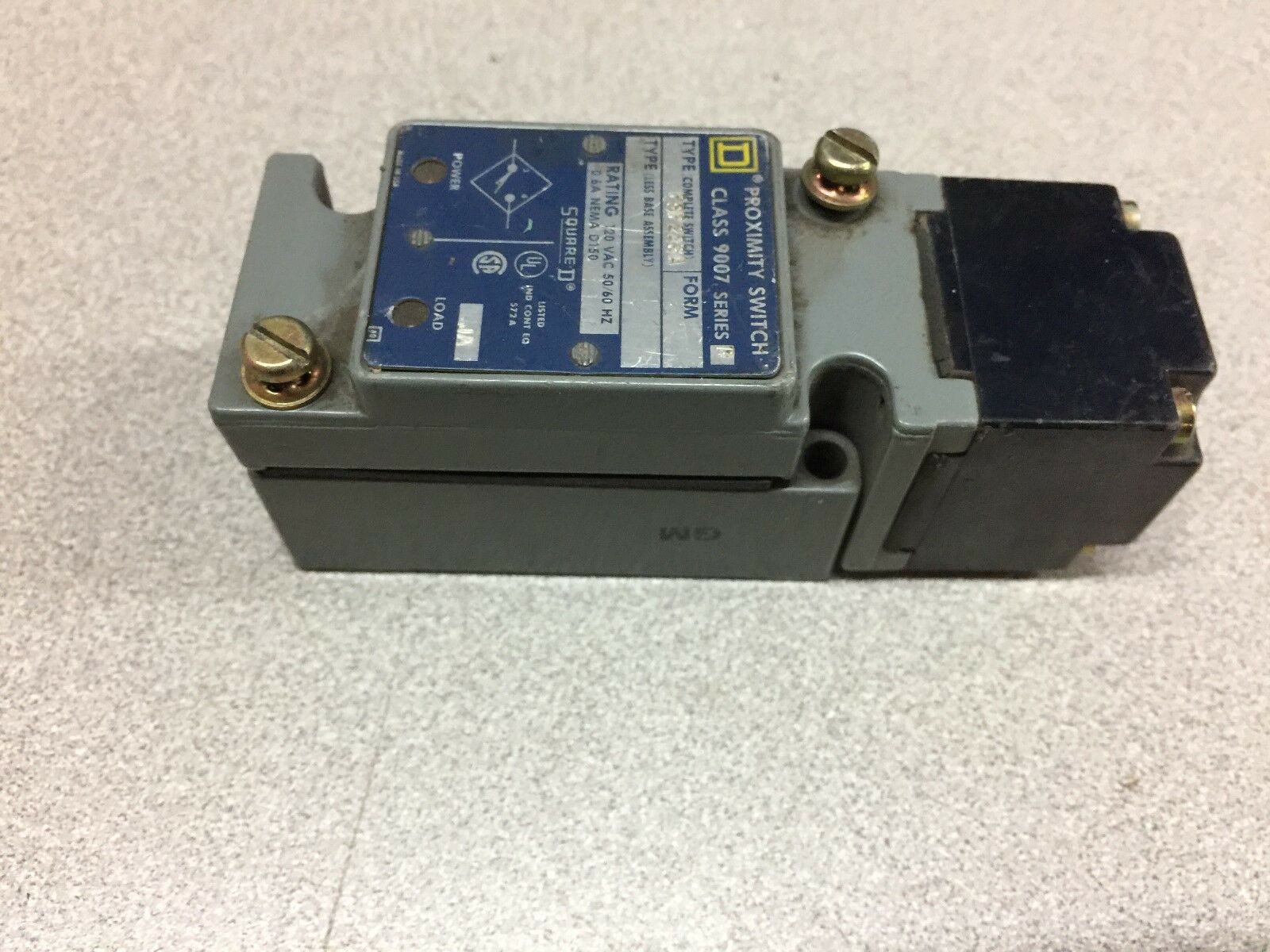 USED SQUARE D PROXIMITY SWITCH 9007 PSP223A