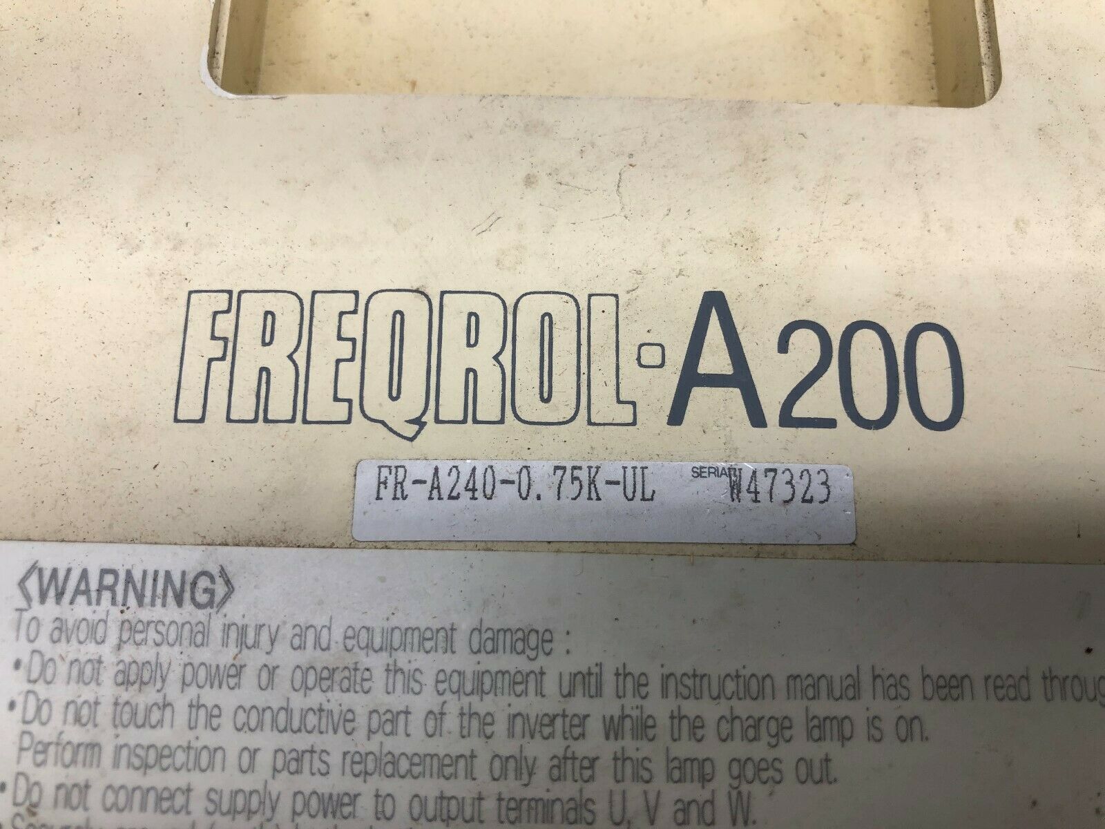 USED MITSUBISHI FEQROL-A200 1.5 HP 380-460 VAC 3 PH INVERTER DRIVE FR-A240-0.75