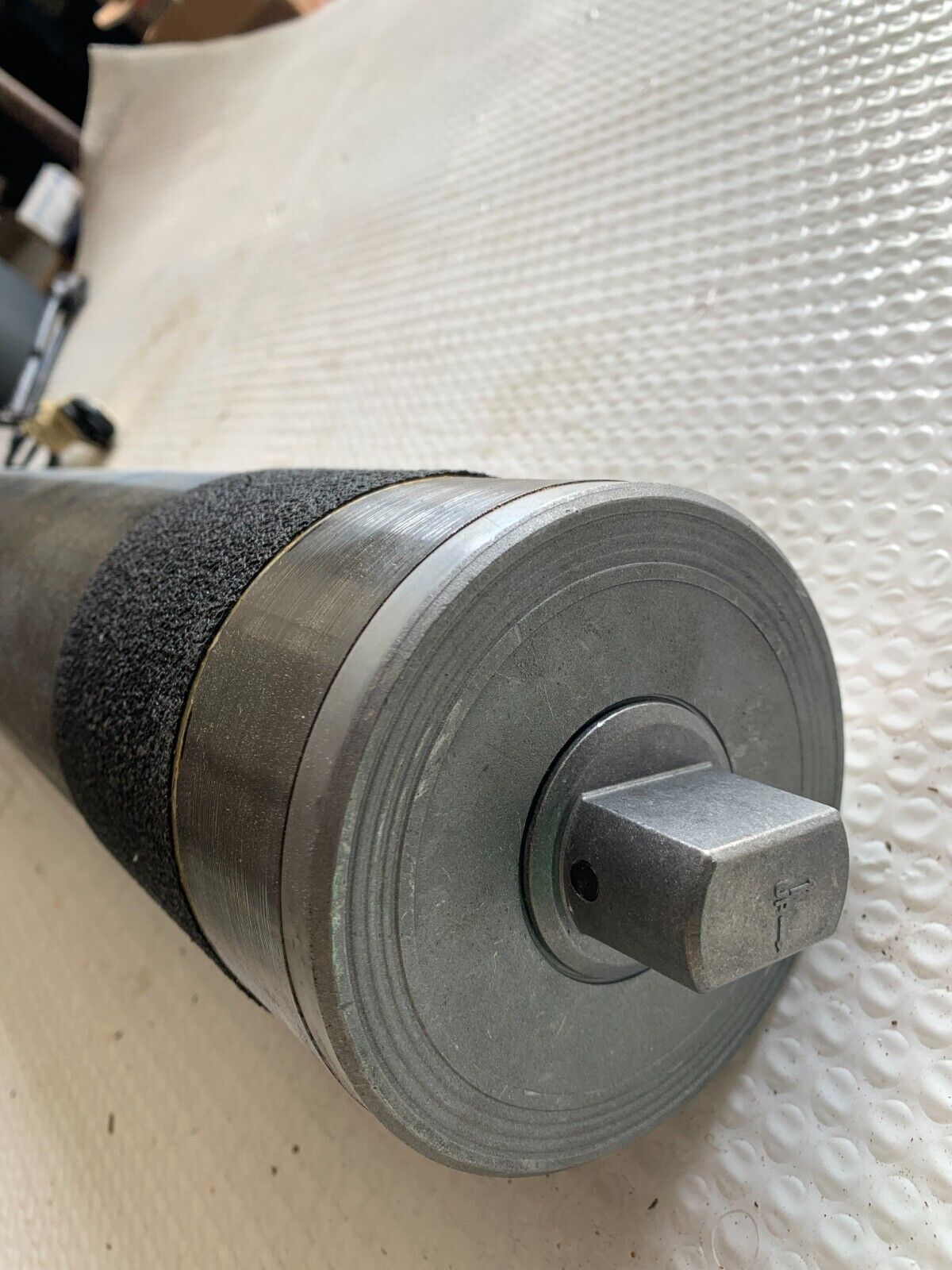 NEW NO BOX INTERROLL 44FPM CONVEYOR ROLLER MOTOR .20HP 115VAC. 25" WIDTH R6243