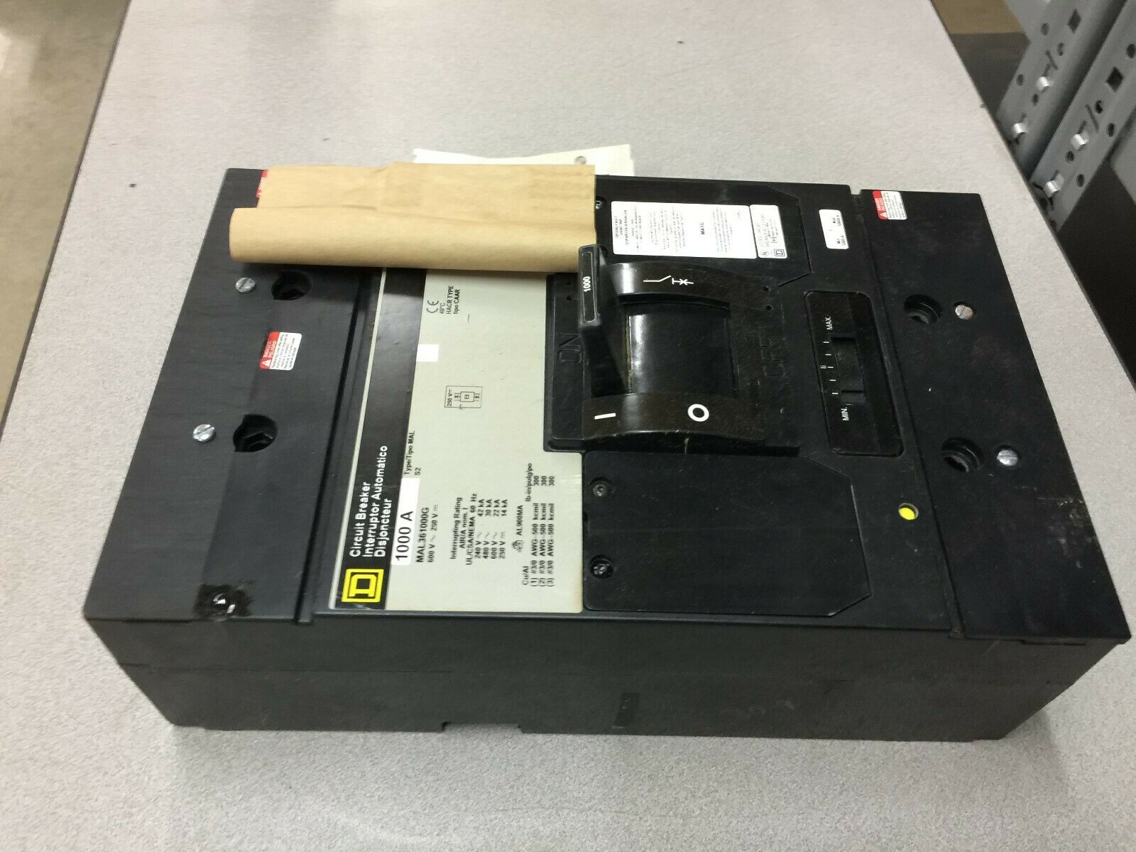 NEW NO BOX SQUARE D 1000AMP 3POLE 600VAC 250VDC BREAKER WITH SHUNT TRIP MAL36100