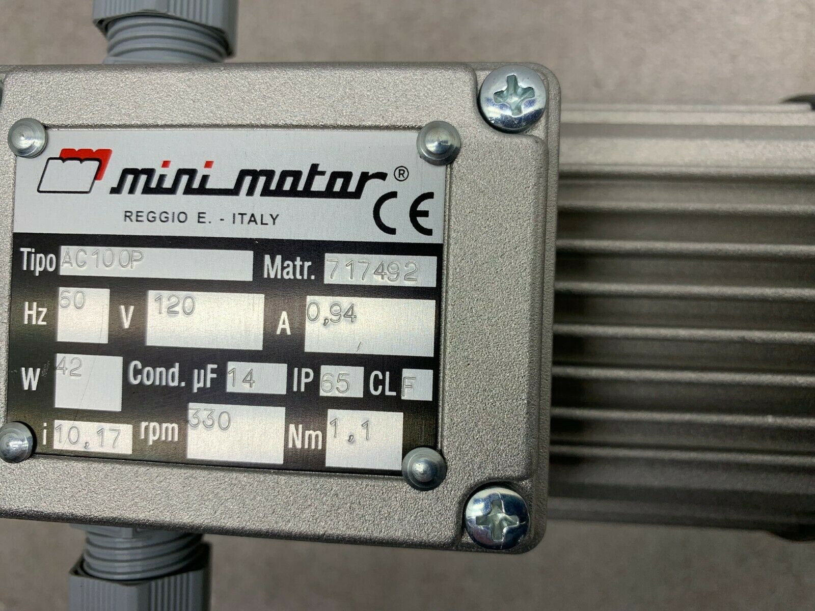 NEW NO BOX MINI MOTOR 120V. GEAR MOTOR AC100P