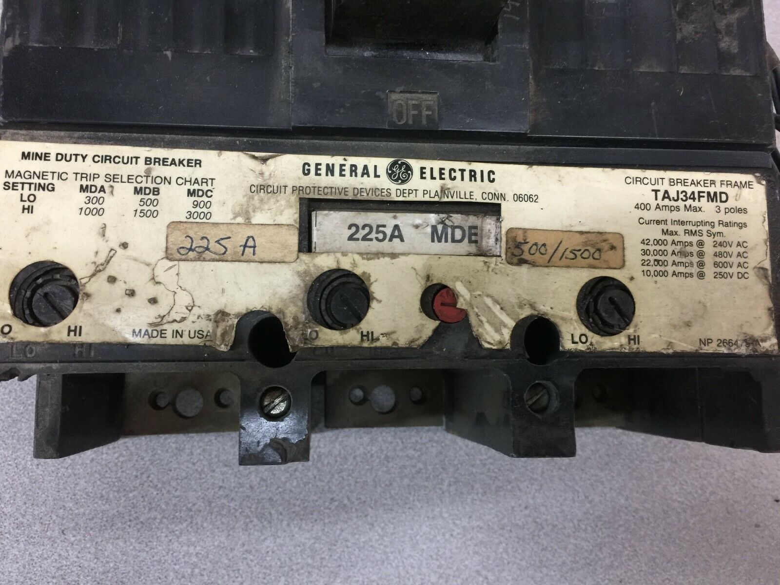 USED GE 225AMP 3POLE 600VAC 250VDC 120VAC UVR 500-1500 TRIP TAJ34FMD