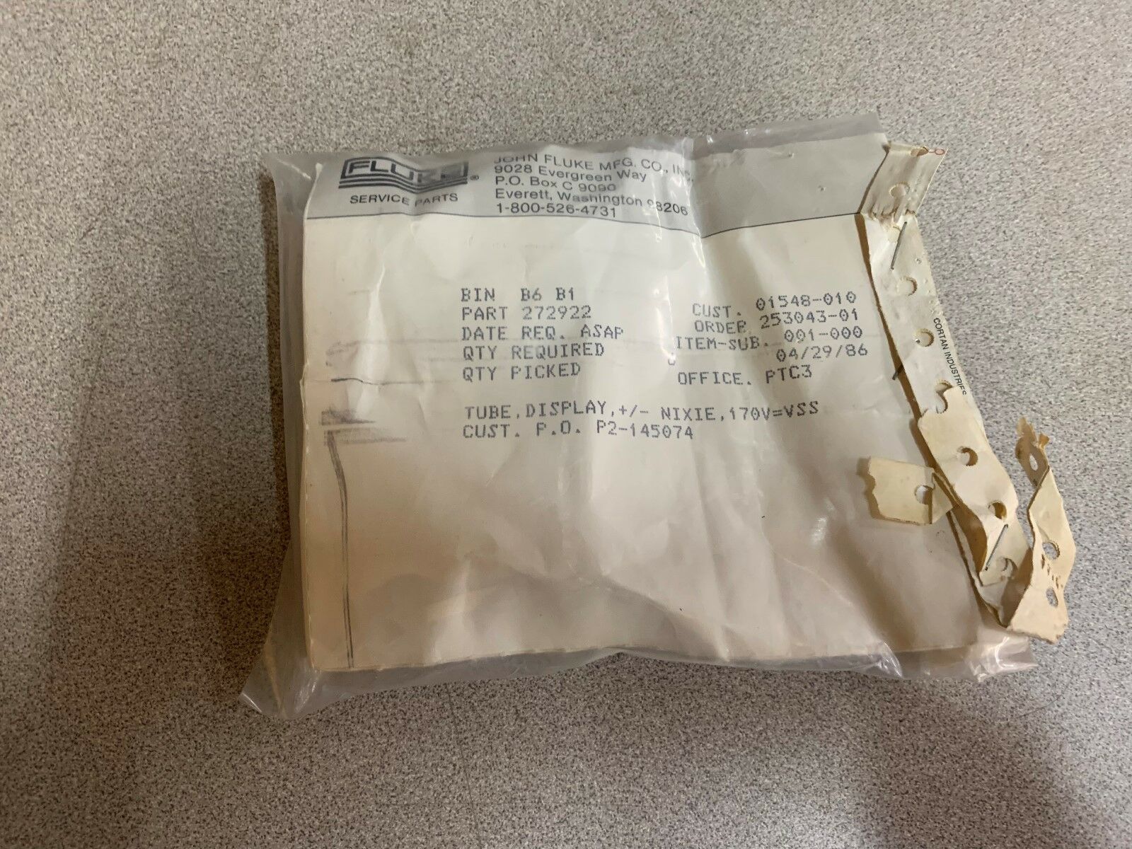 LOT OF 6 NEW IN BAG FLUKE TUBE DISPLAY 272922