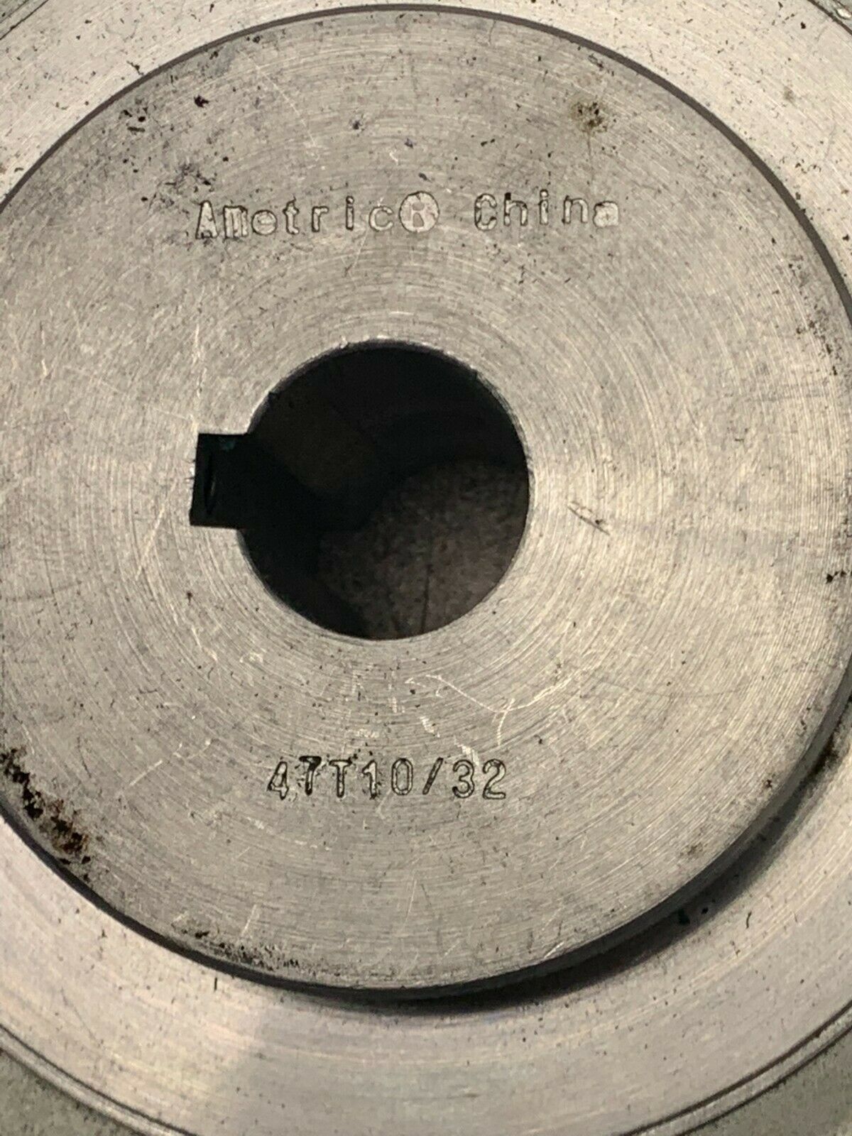 NEW NO BOX AMETRIC PULLEY 47T10/32