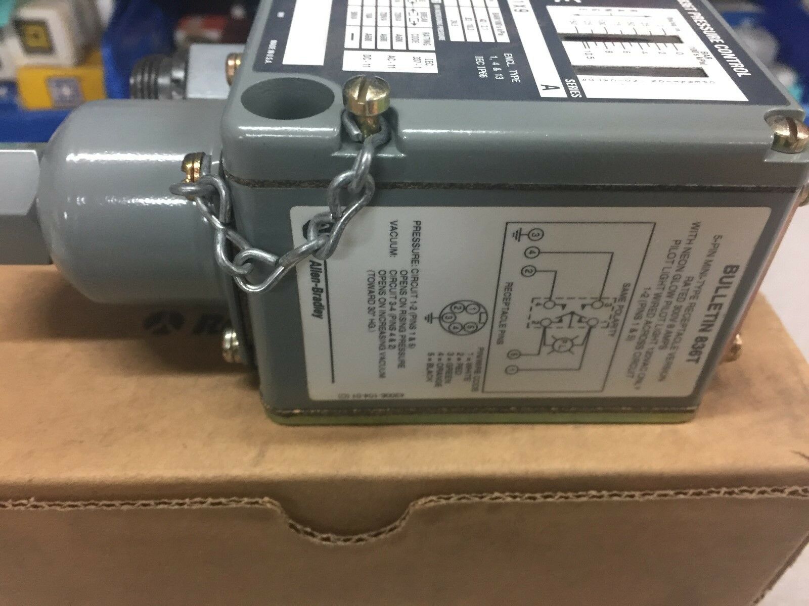 NEW IN BOX ALLEN BRADLEY PRESSURE CONTROL SWITCH 836T-T253JX21X9