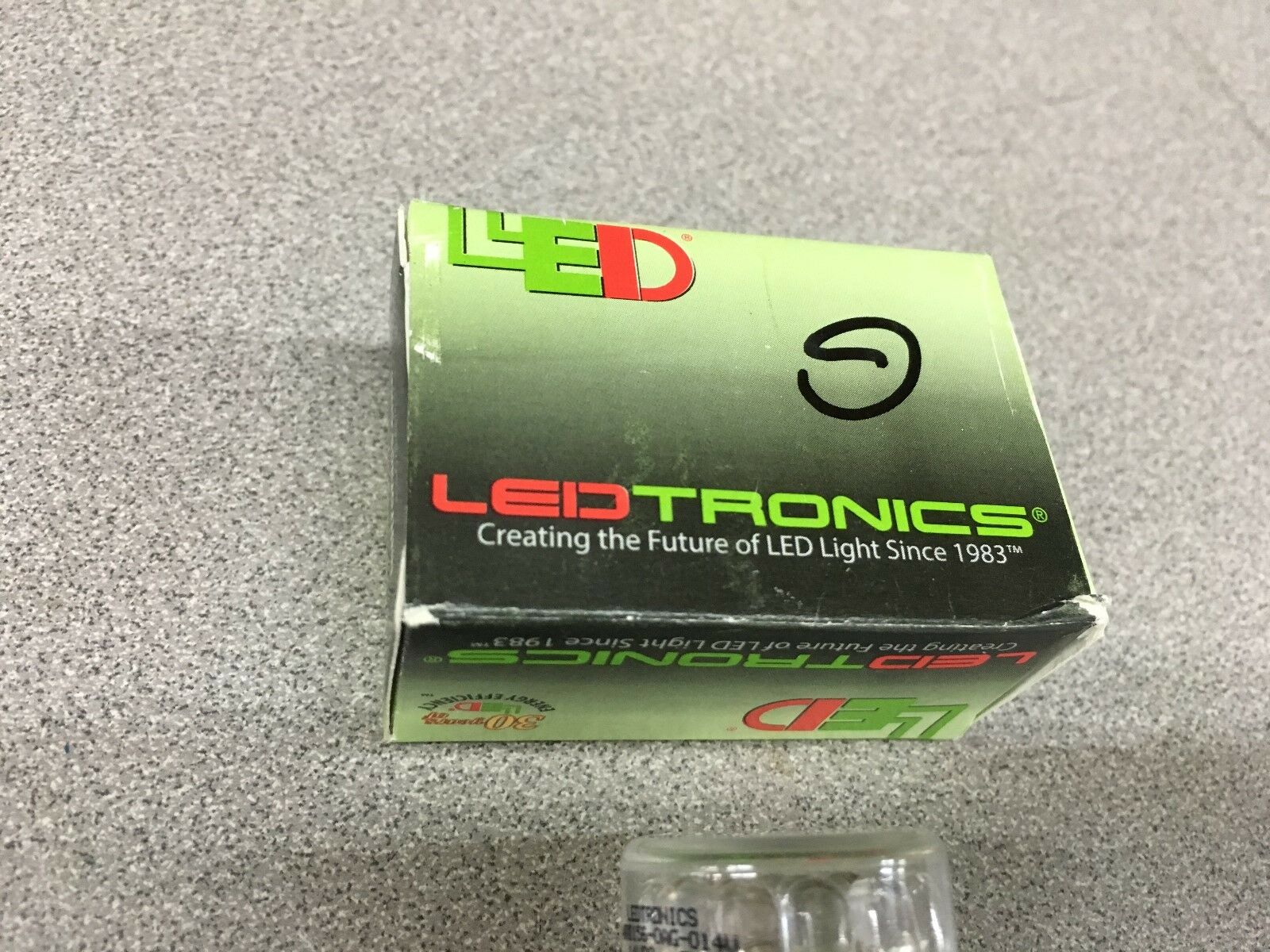 NEW IN BOX LEDTRONICS GREEN 14VDC LED LIGHT BULB AUT1156-0AG-014V