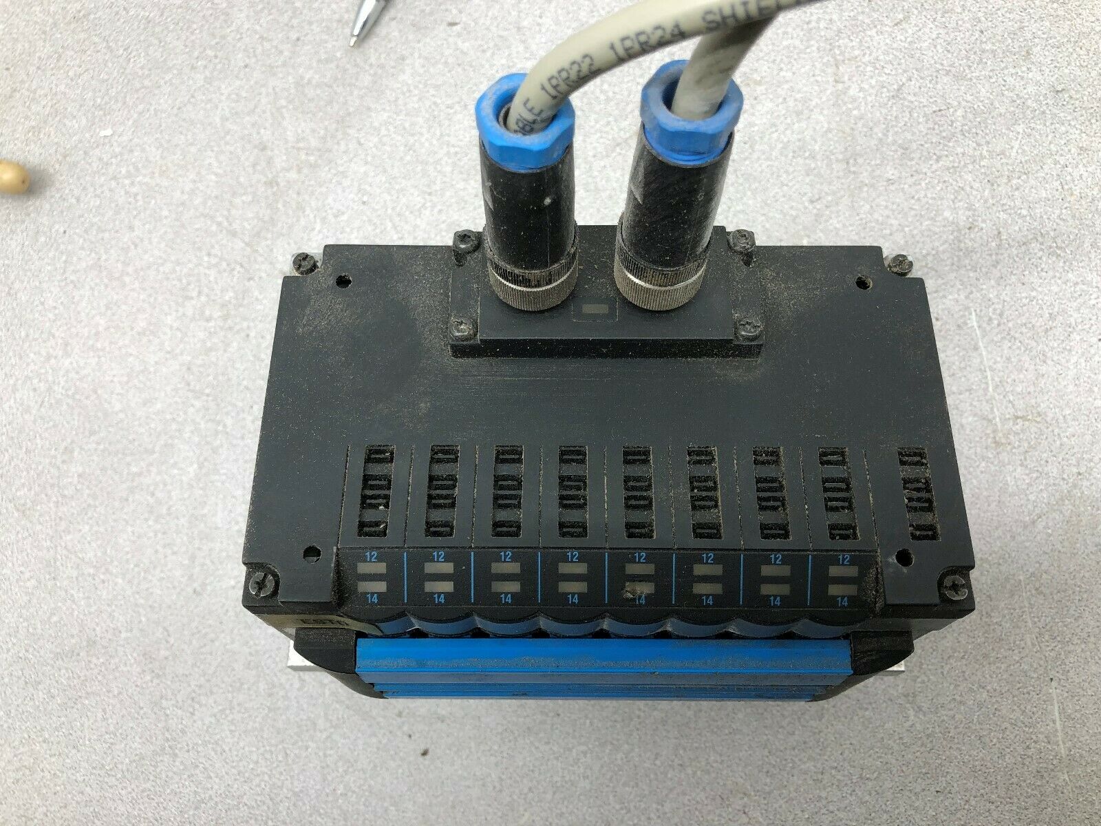 USED FESTO PNEUMATIC SOLENOID MANIFOLD VALVE CPV14-GE-DI01-8 /CPV-14-VI /CPV14