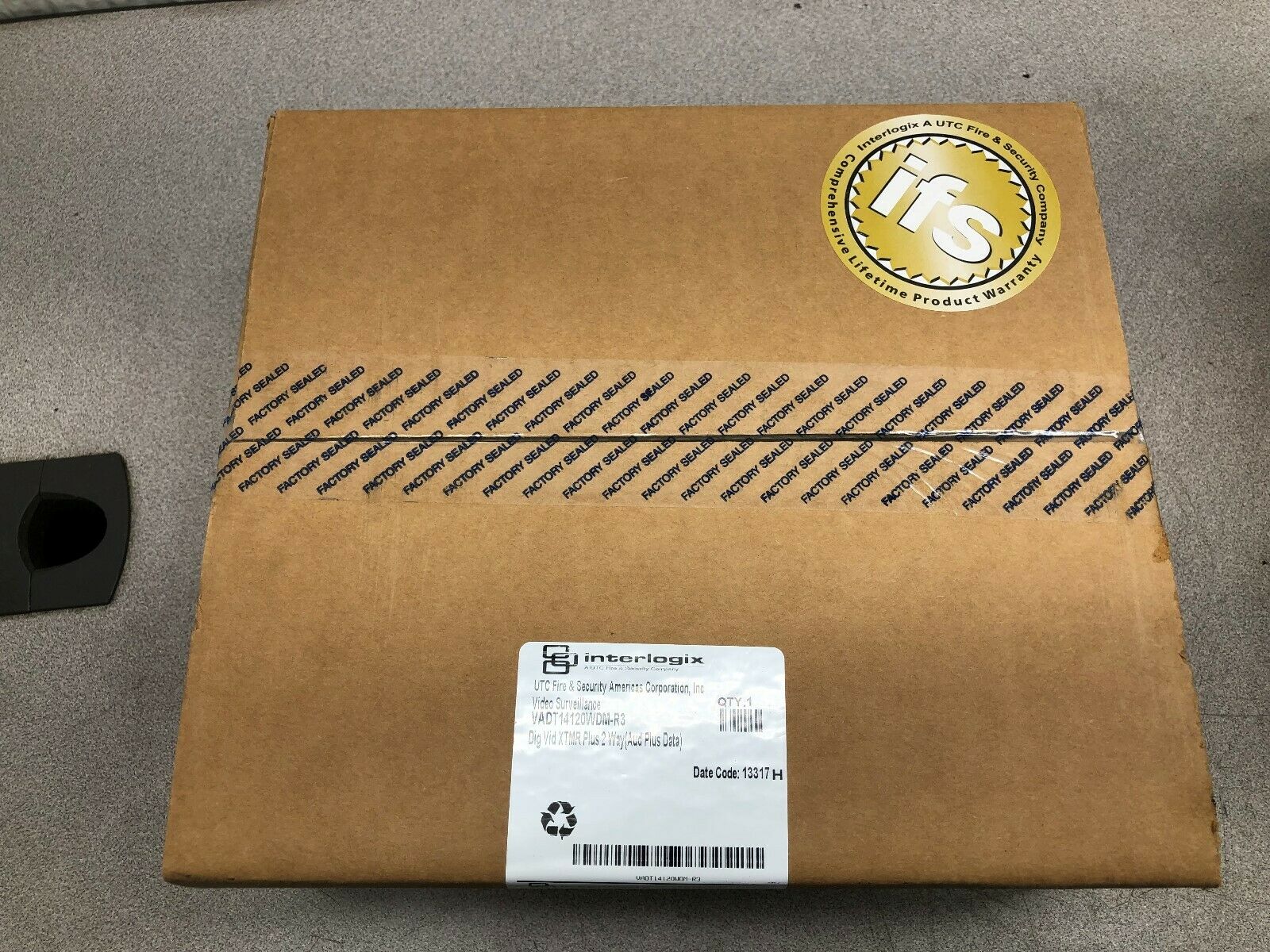 NEW IN FACTORY SEALED BOX INTERLOGIX DIGITAL VIDEO TRANSMITTER VADT14120WDM-R3
