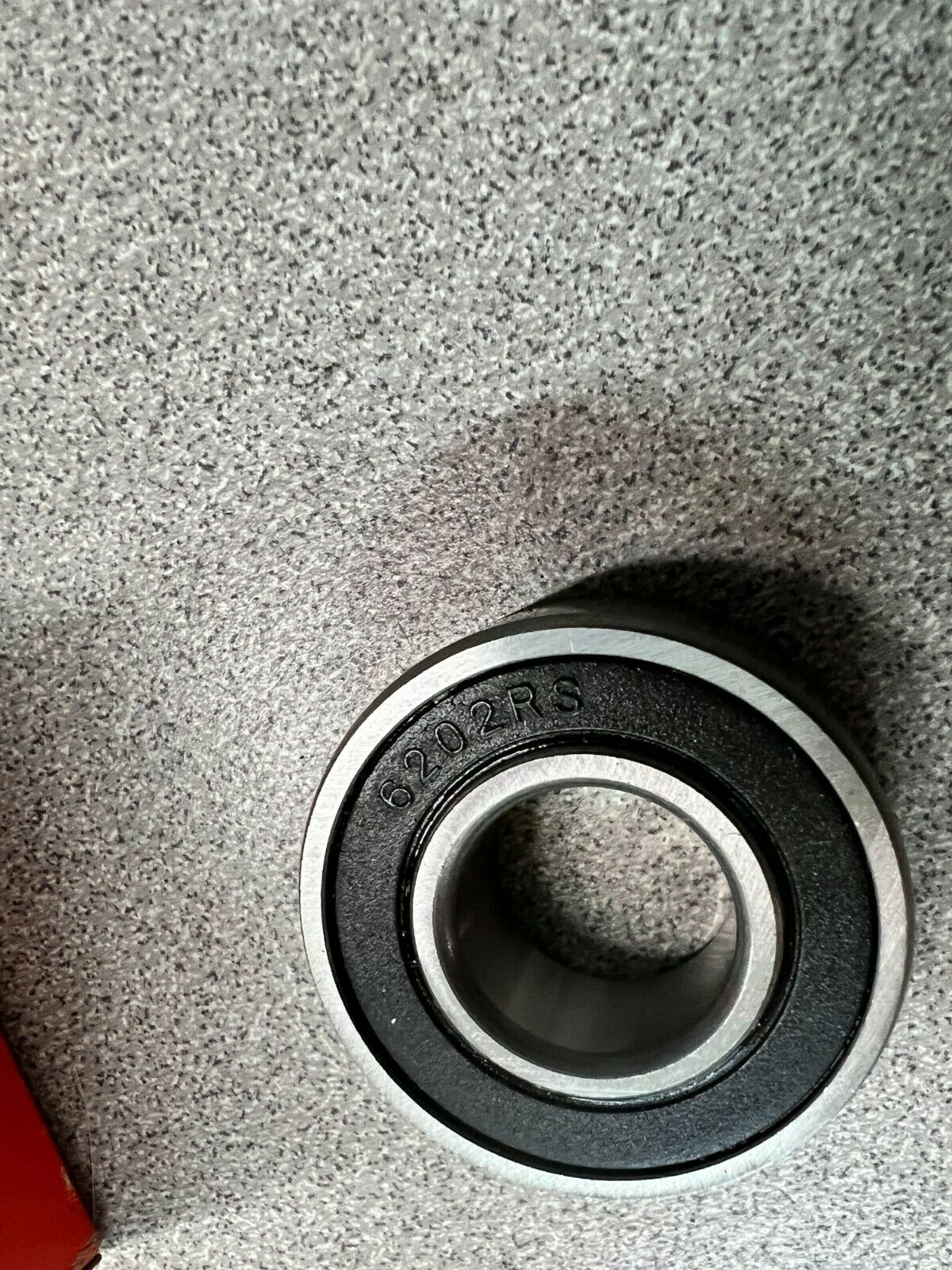 LOT OF 4 NEW IN BOX KYK 6202-2RSC316MSRI-2 6202-2RSC3 BALL BEARING 6202-2RS