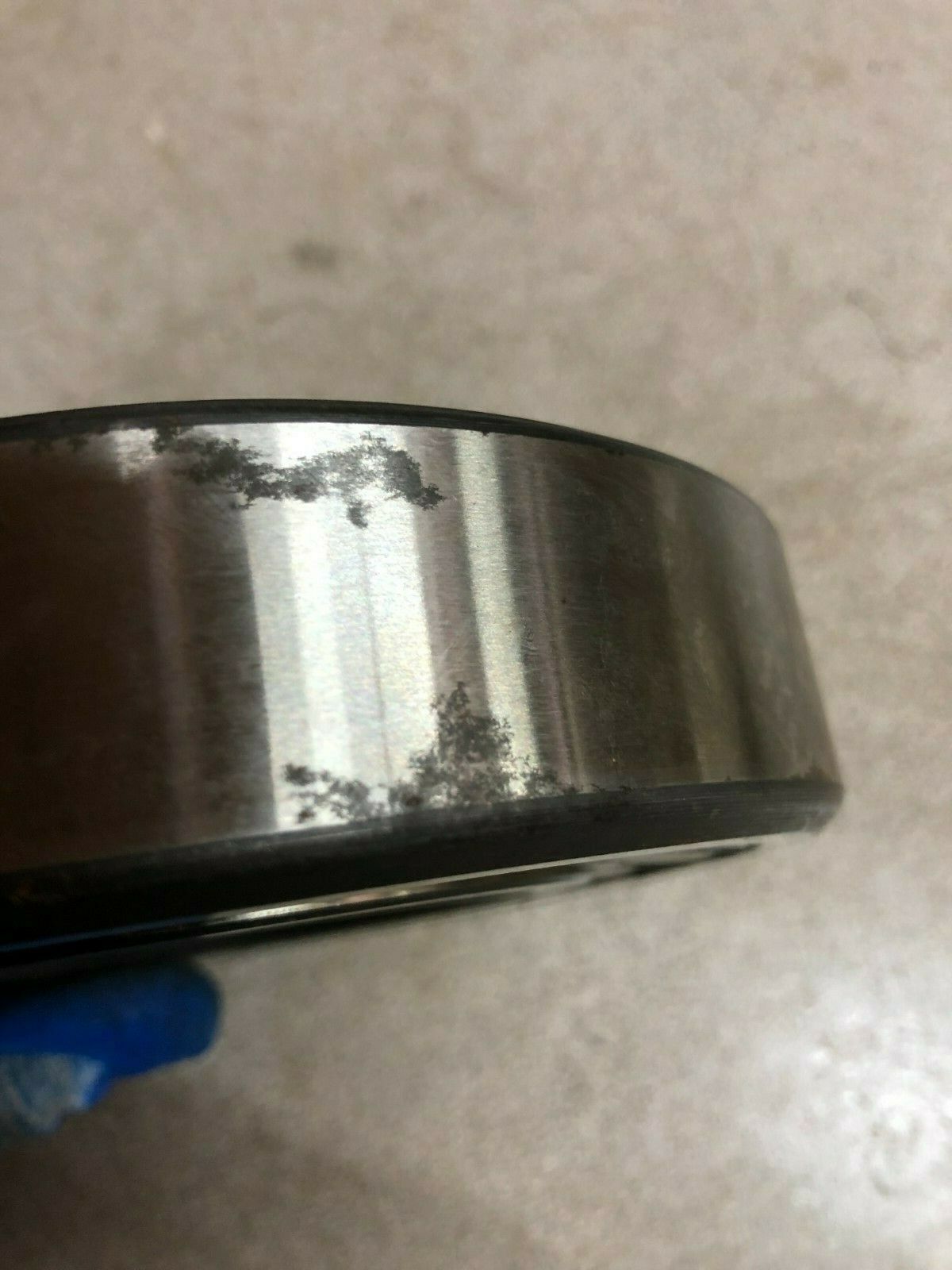 NEW NO BOX SNR ROLLER BEARING 21313 F32