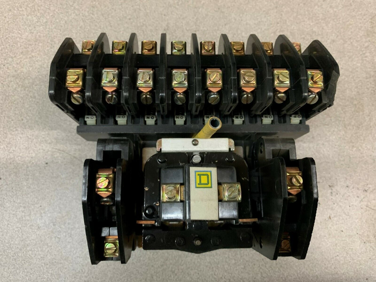 NEW NO BOX SQUARE D RELAY 8501HX01000