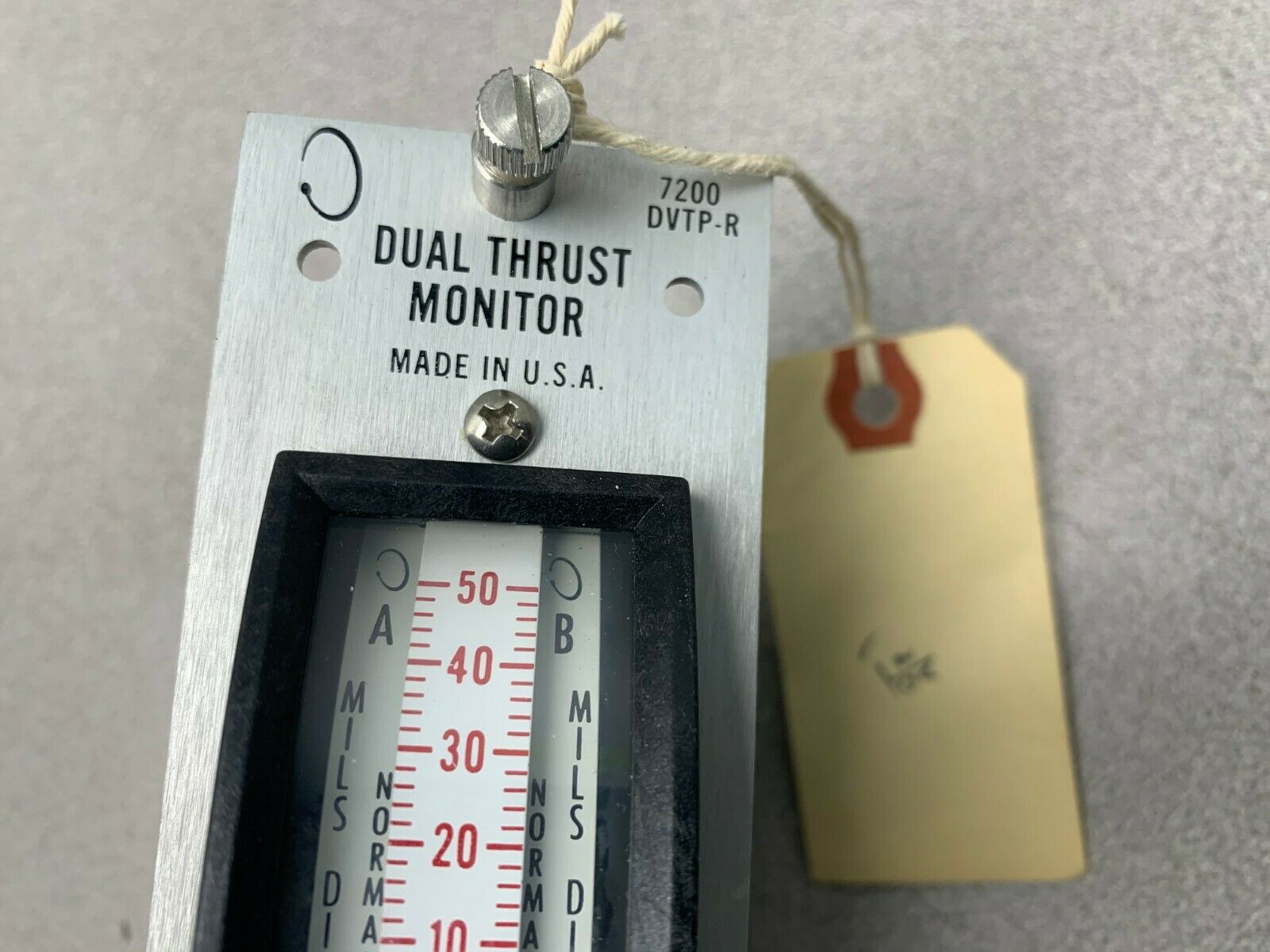 NEW NO BOX BENTLY NEVADA DUAL THRUST MONITOR 7200 DVTP-R