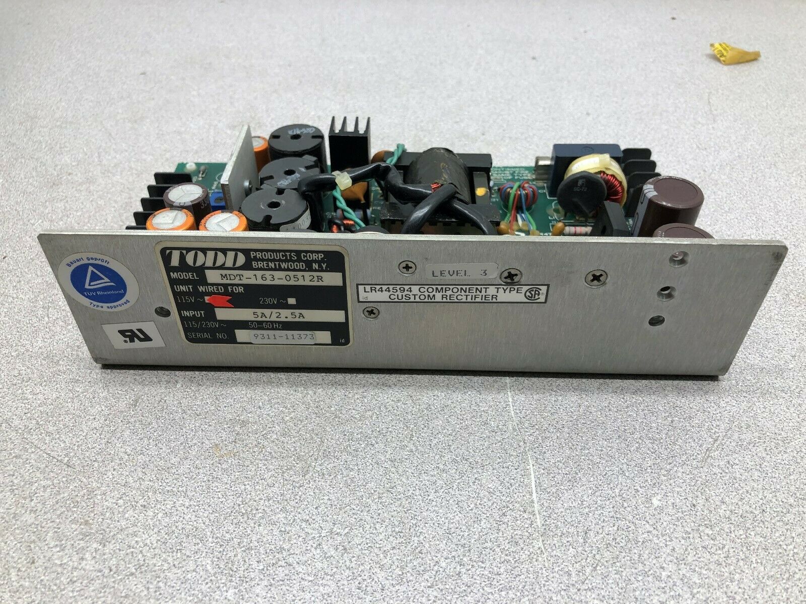 NEW NO BOX TODD 115 VAC INPUT DC POWER SUPPLY MDT-163-0512R