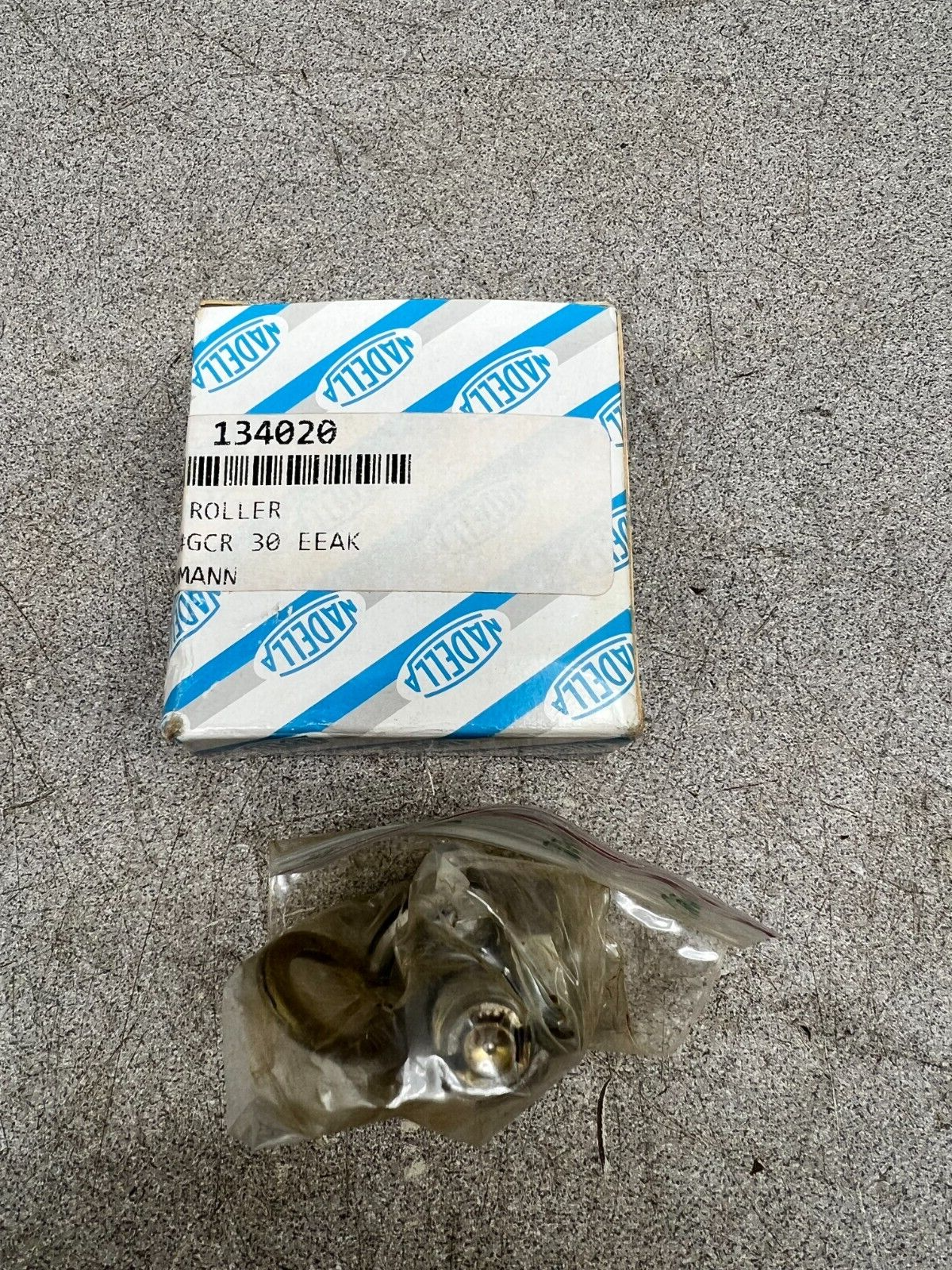 NEW IN BOX NADELLA CAM FOLLOWER GCR 30 EE AK