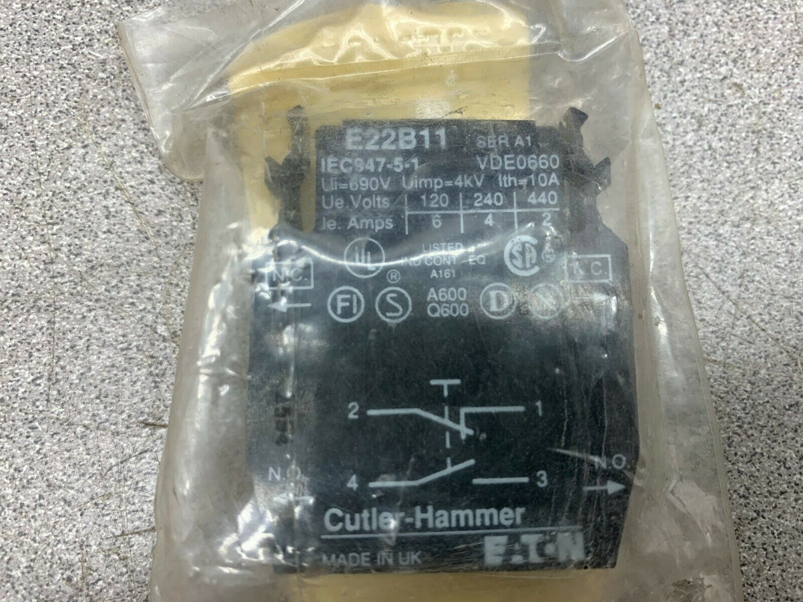 LOT OF 5 NEW NO BOX CUTLER HAMMER SWITCH IEC947-5-1