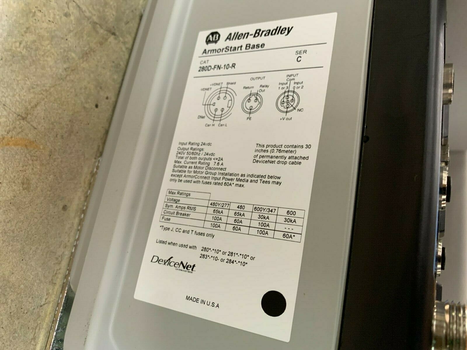 NEW IN BOX ALLEN-BRADLEY ARMORSTART DRIVE AND BASE 281D-F12Z-10A-RRW-3FR