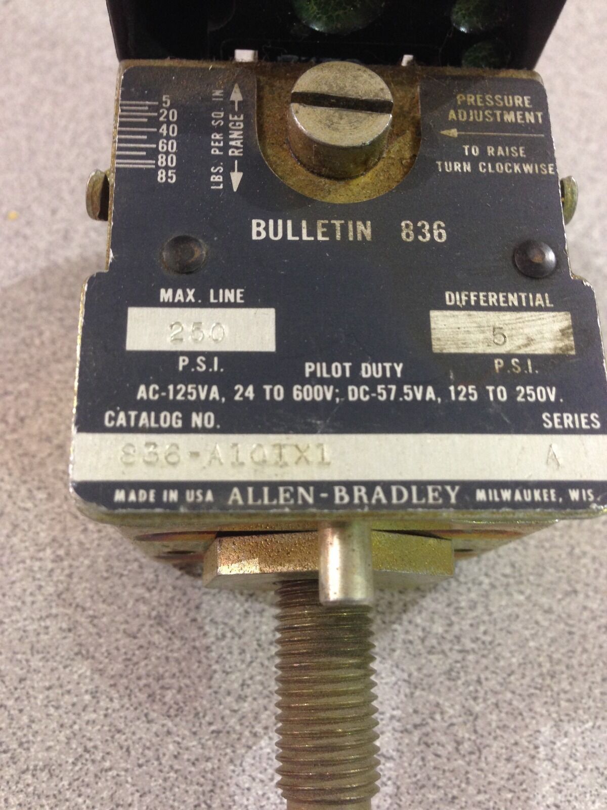 USED ALLEN-BRADLEY PRESSURE CONTROL SWITCH 836-A101X1 SERIES A (D14)