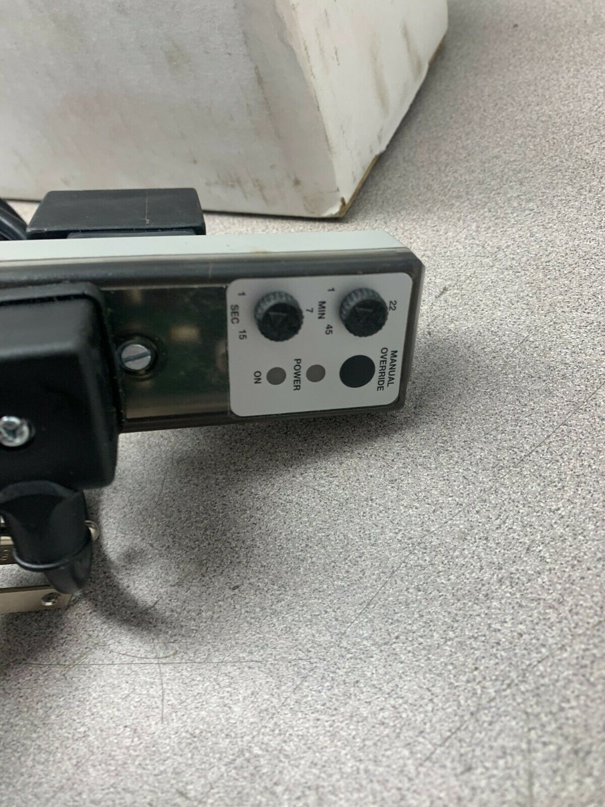 NEW IN BOX WOODWARD COMPRESSOR ELECTRIC SOLENOID DRAIN ET20M-1/2