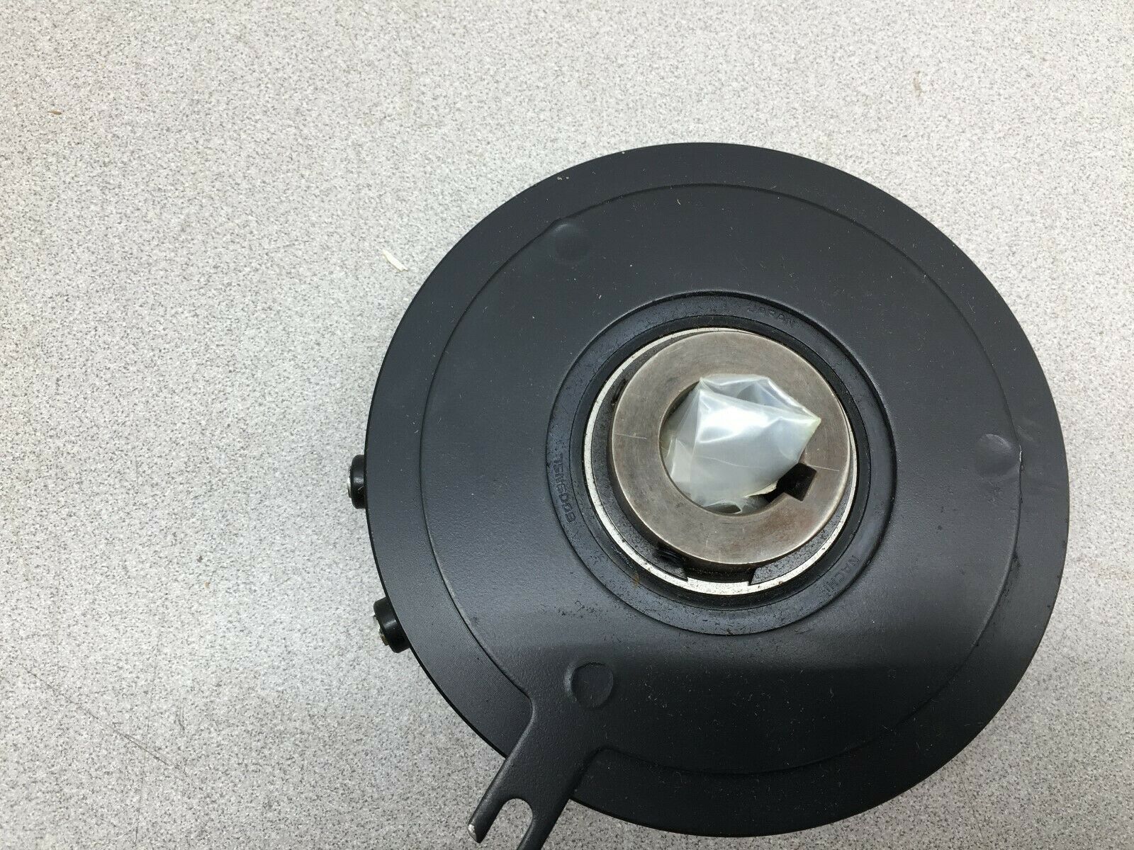 NEW IN BOX DYNACORP 12V 1IN BORE BEARING ROTOR AND FLANGED MAGNET 305772-4