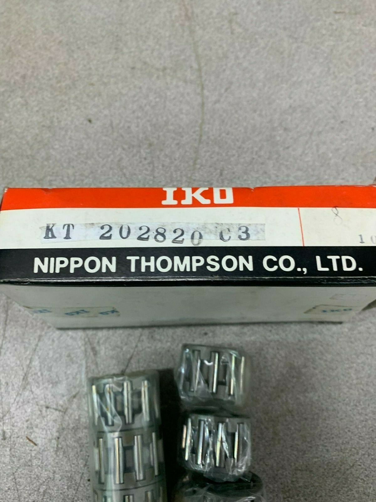 NEW BOX OF 8 IKO NEEDLE BEARING CAGES KT 202820 C3