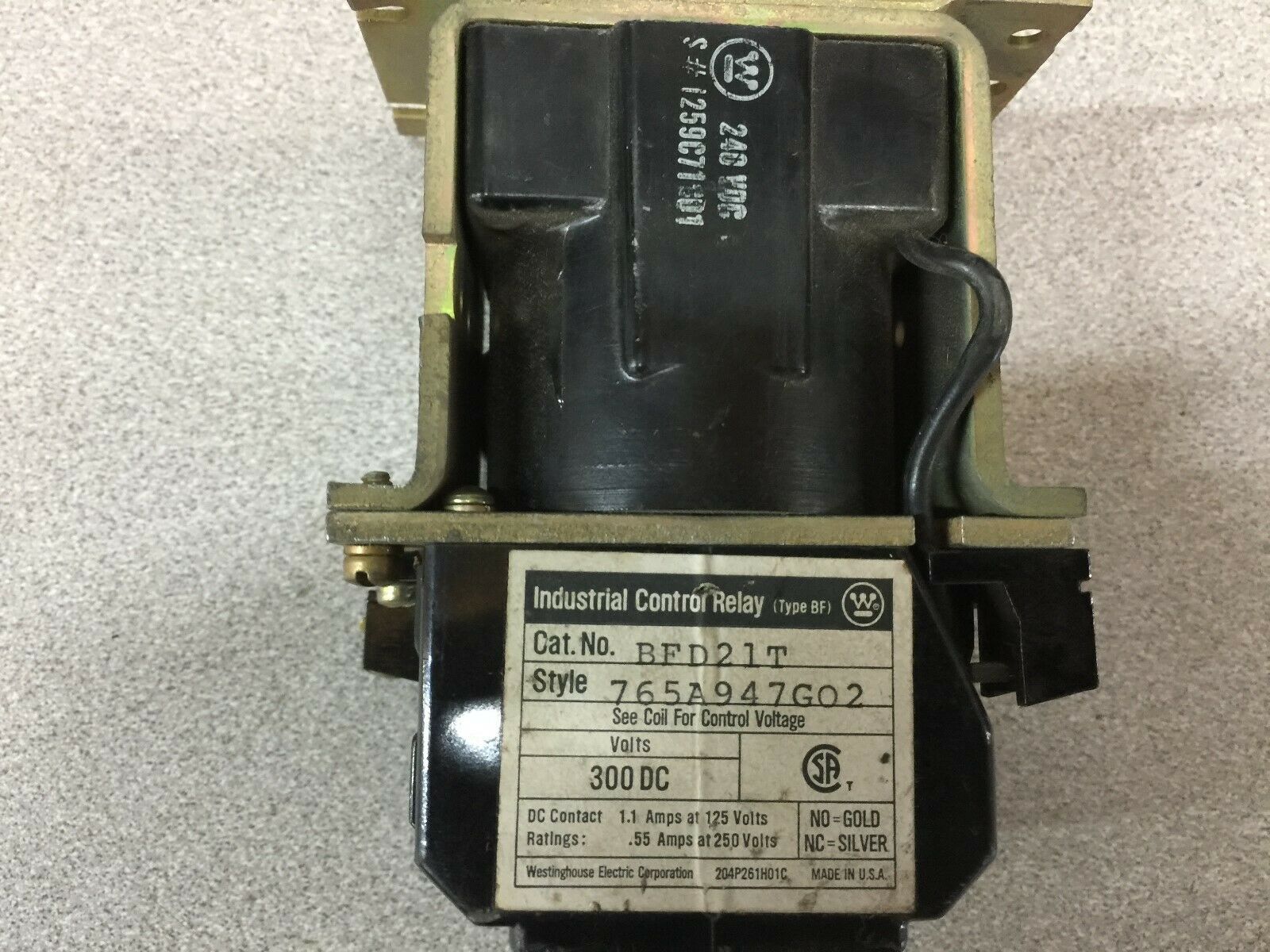 NEW NO BOX WESTINGHOUSE BF 240VDC COIL 3POLE 300VDC CONTROL RELAY BFD21T