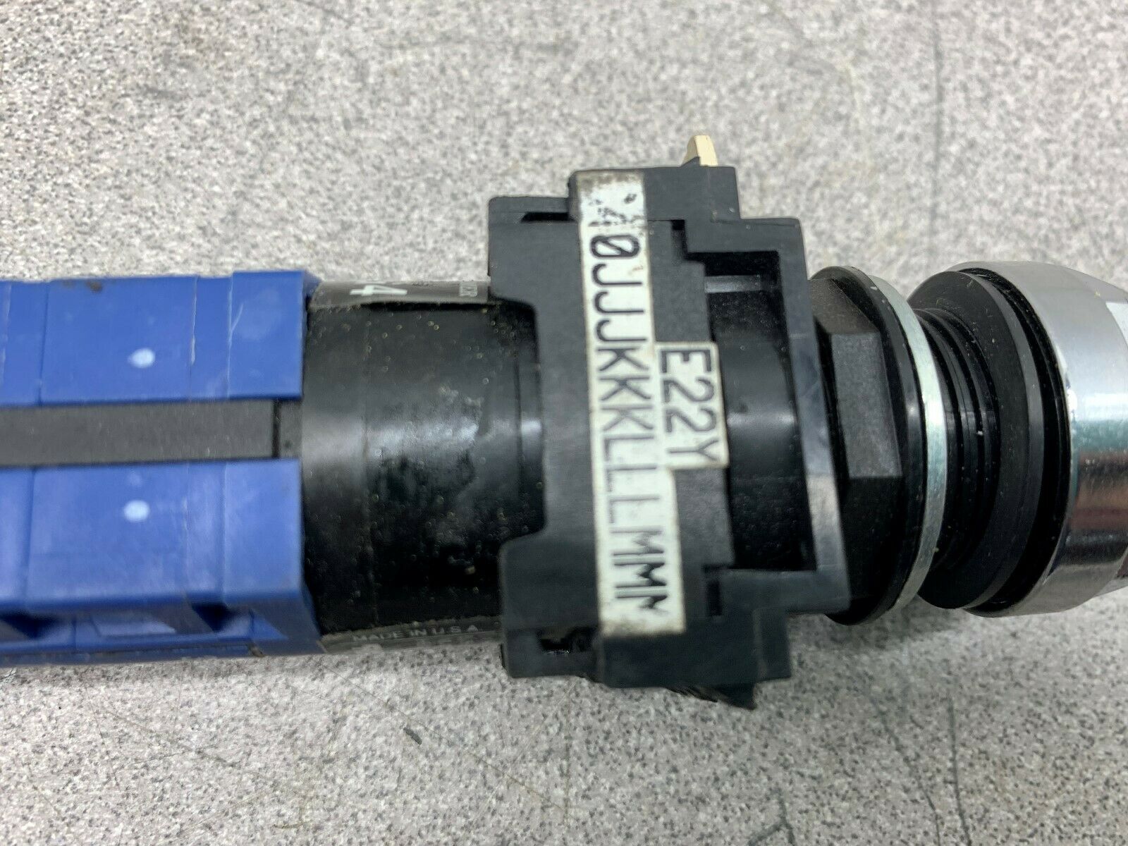 NEW NO BOX KRAUS AND NAIMER SWITCH E22Y C40JJKKKLLLMMM