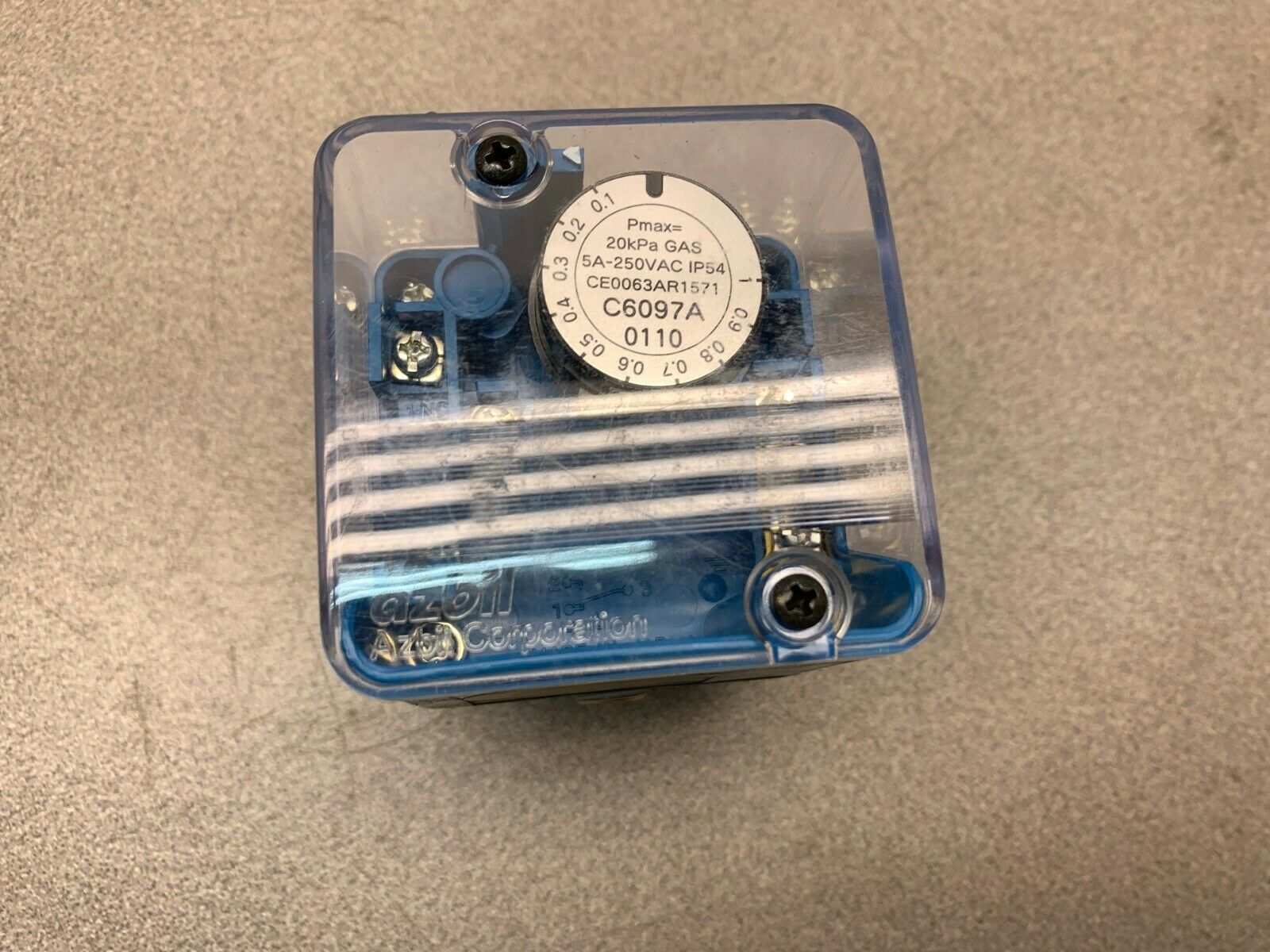 NEW NO BOX AZBIC PRESSURE SWITCH C6097A011