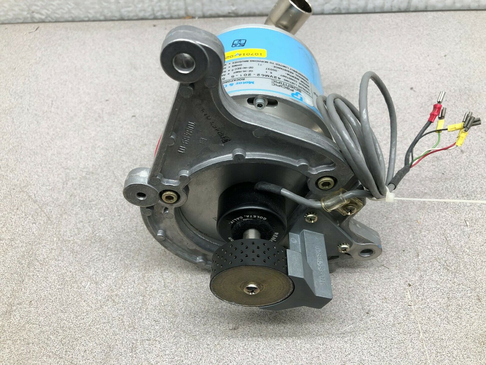 USED PACIFIC SCIENTIFIC 7.7AMP 30 VAC SERVO MOTOR 42VM62-201-5 500-1004 REV T