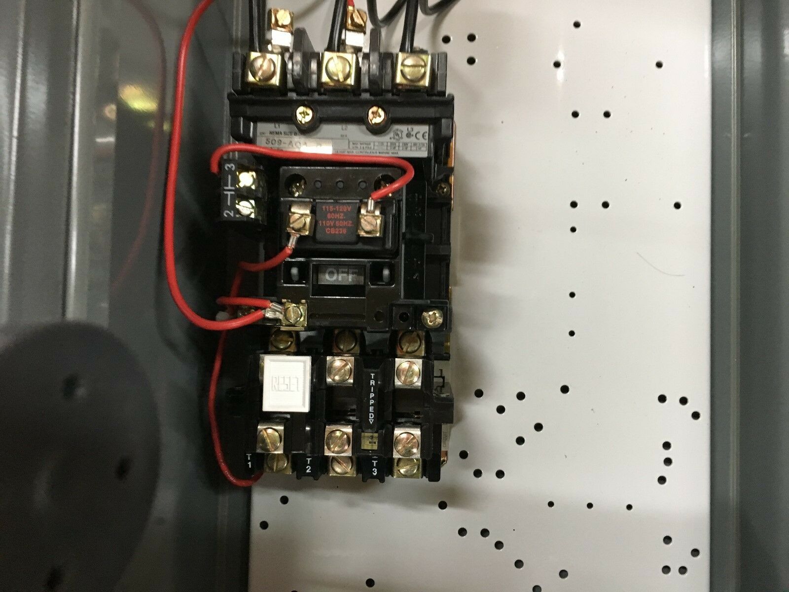 NEW IN BOX ALLEN-BRADLEY SIZE 0 COMBINATION STARTER 512-ADA-24 SERIES 1