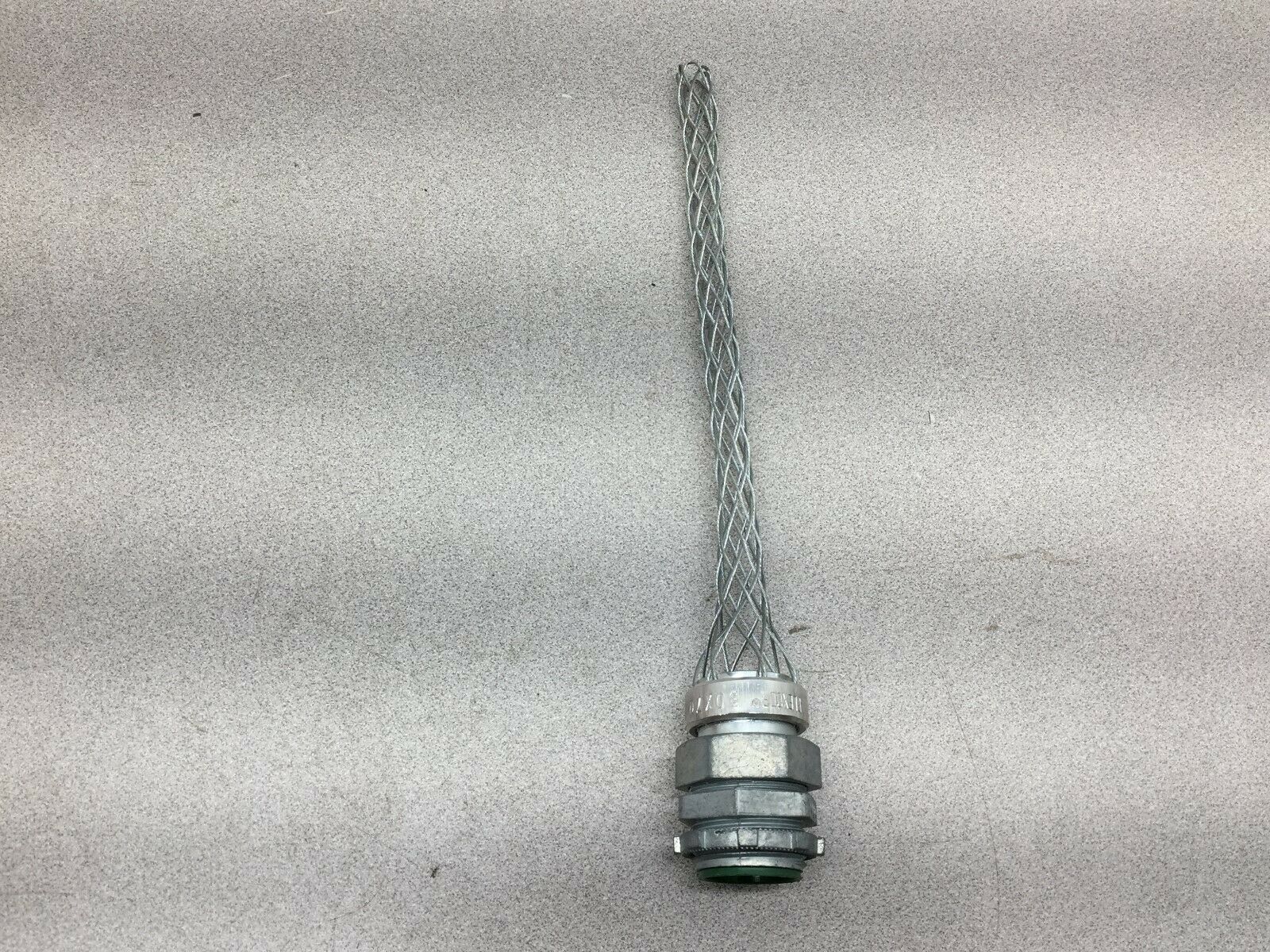 NEW NO BOX FLEXCOR 1"STAIN RELIEF BOX CONNECTOR .70-.97CORD DIAM. 073031210