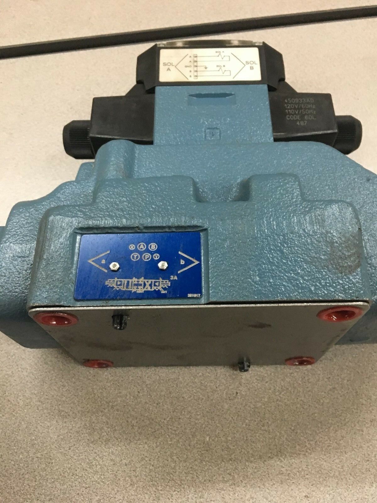 NEW NO BOX CONTINENTAL HYDRAULICS DIRECTIONAL SOLENOID VALVE VSD08M-3A-G1B-60L-A