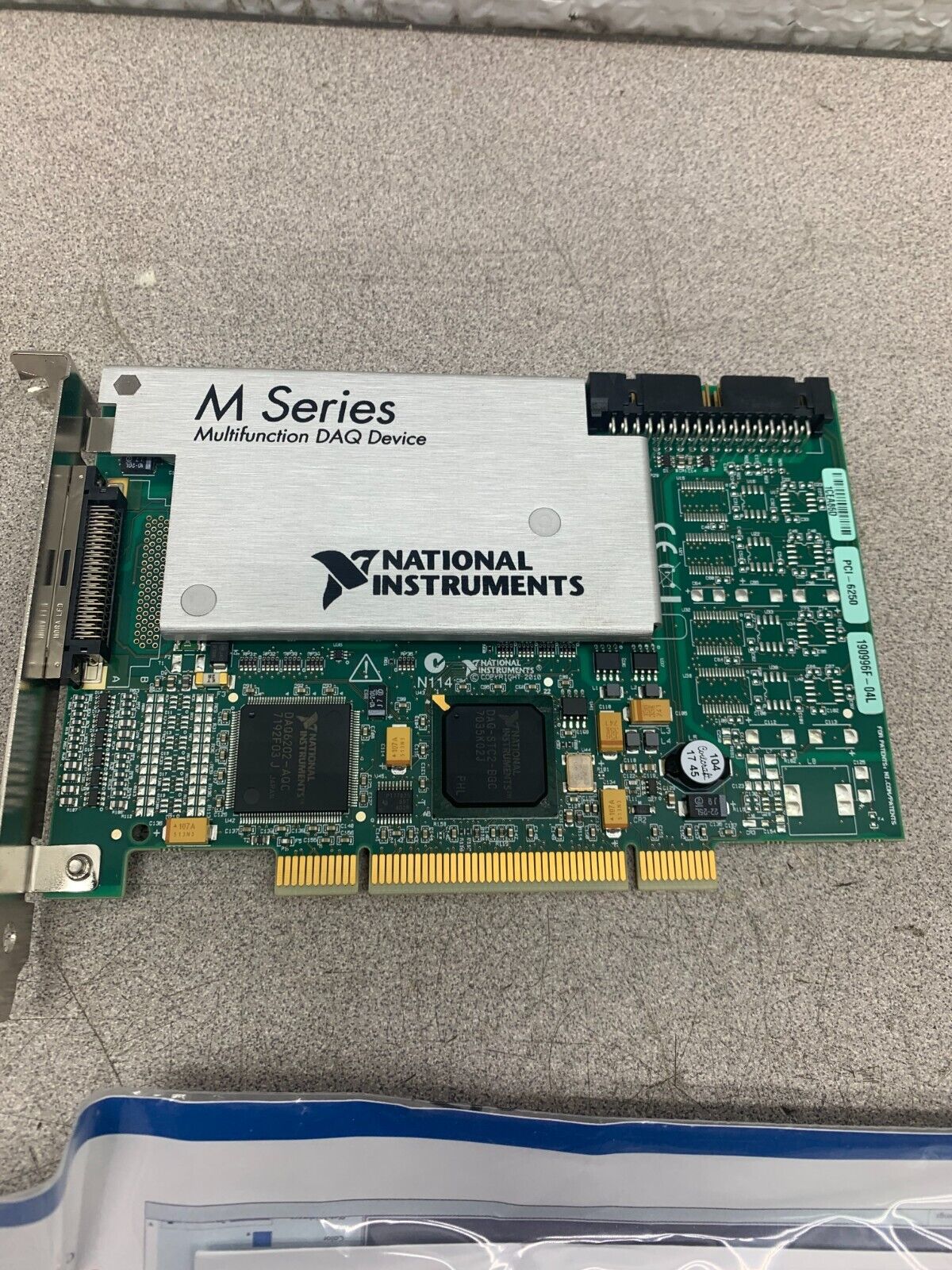 NEW NATIONAL INSTRUMENTS 190996F-04L M SERIES MULTIFUNCTION DAQ DEVICE PCI-6250