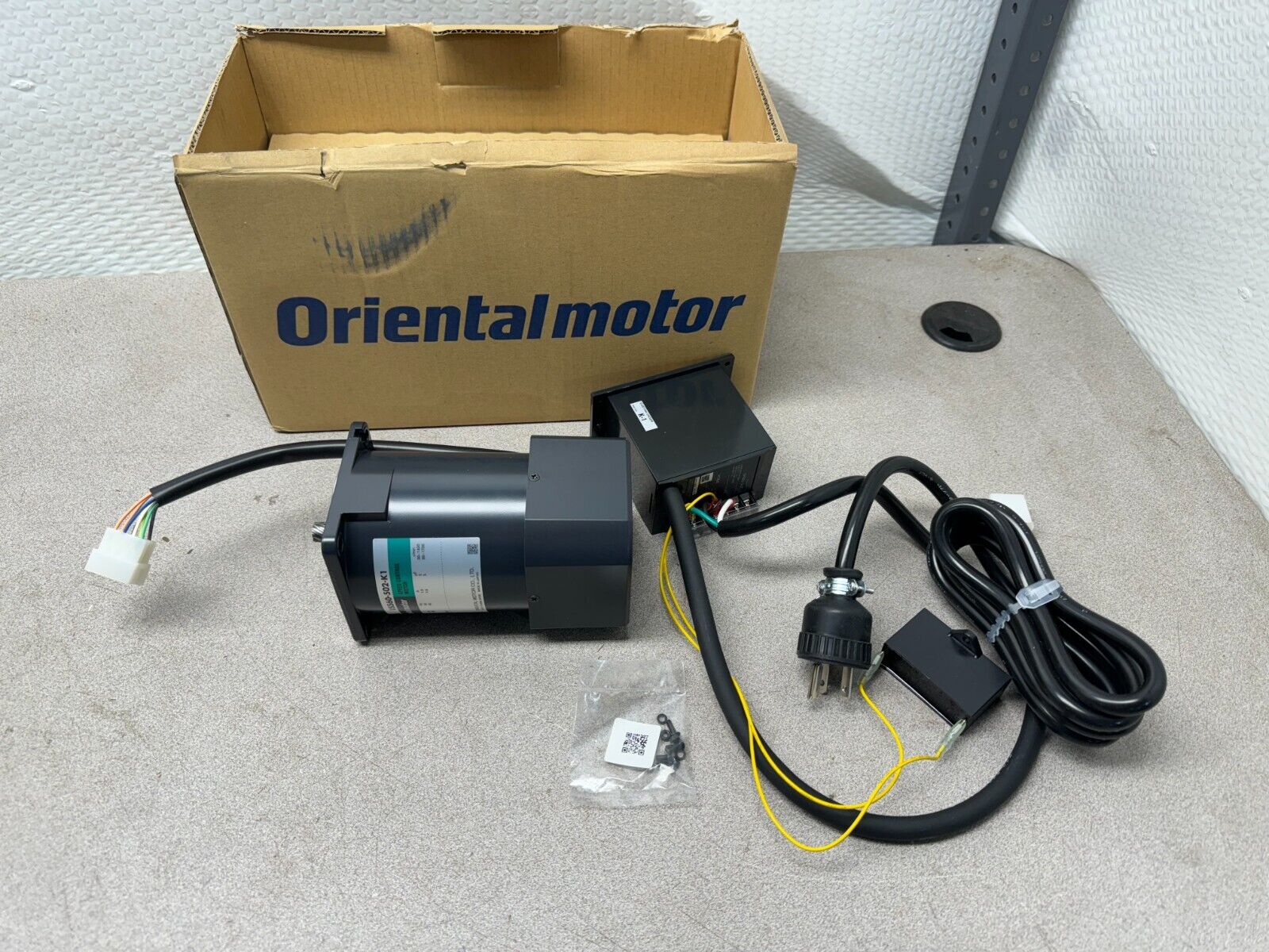 NEW ORIENTALMOTOR SPEED CONTROL MOTOR US560-502-K1
