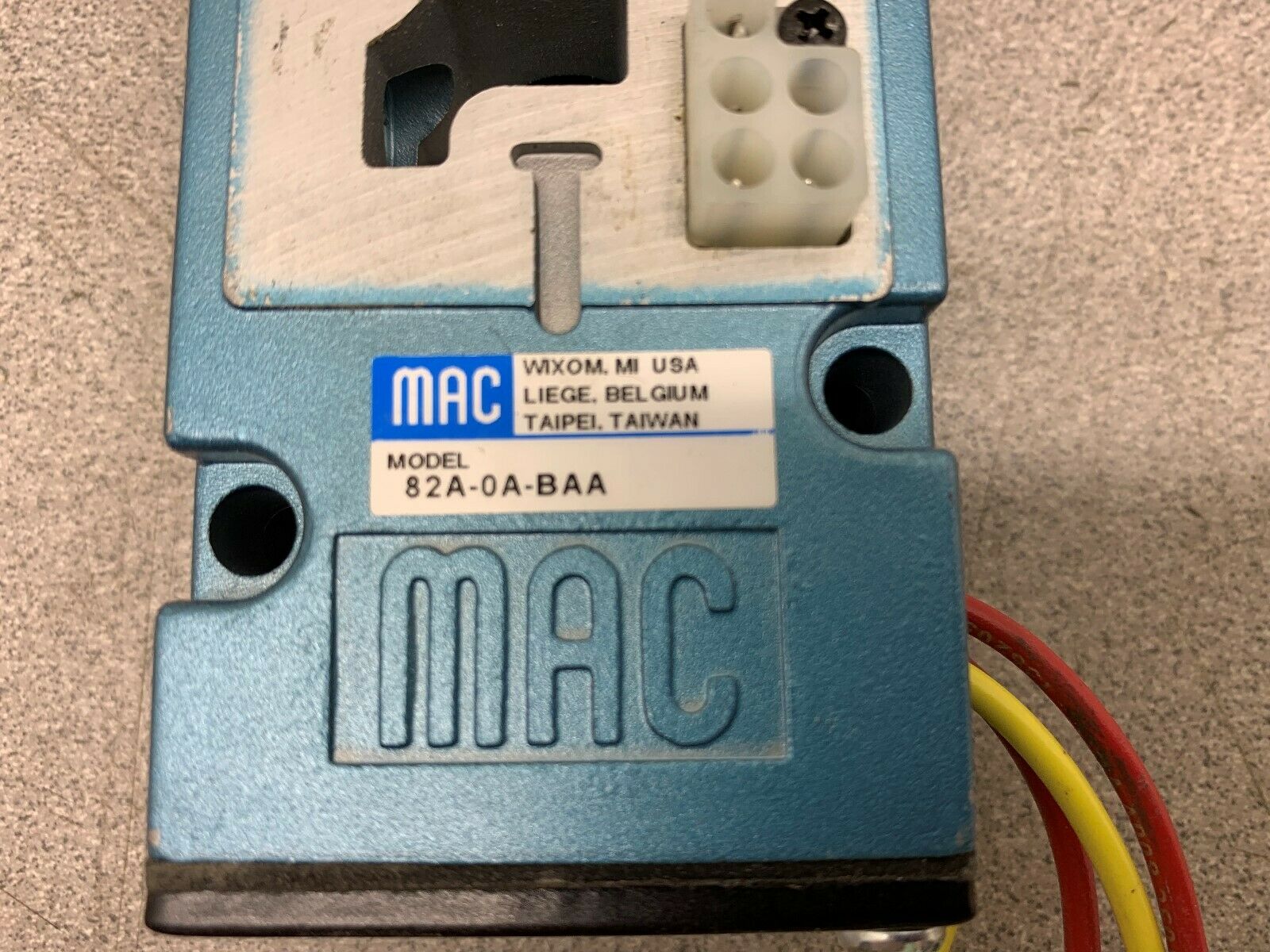 NEW NO BOX MAC VALVE 82A-0A-BAA