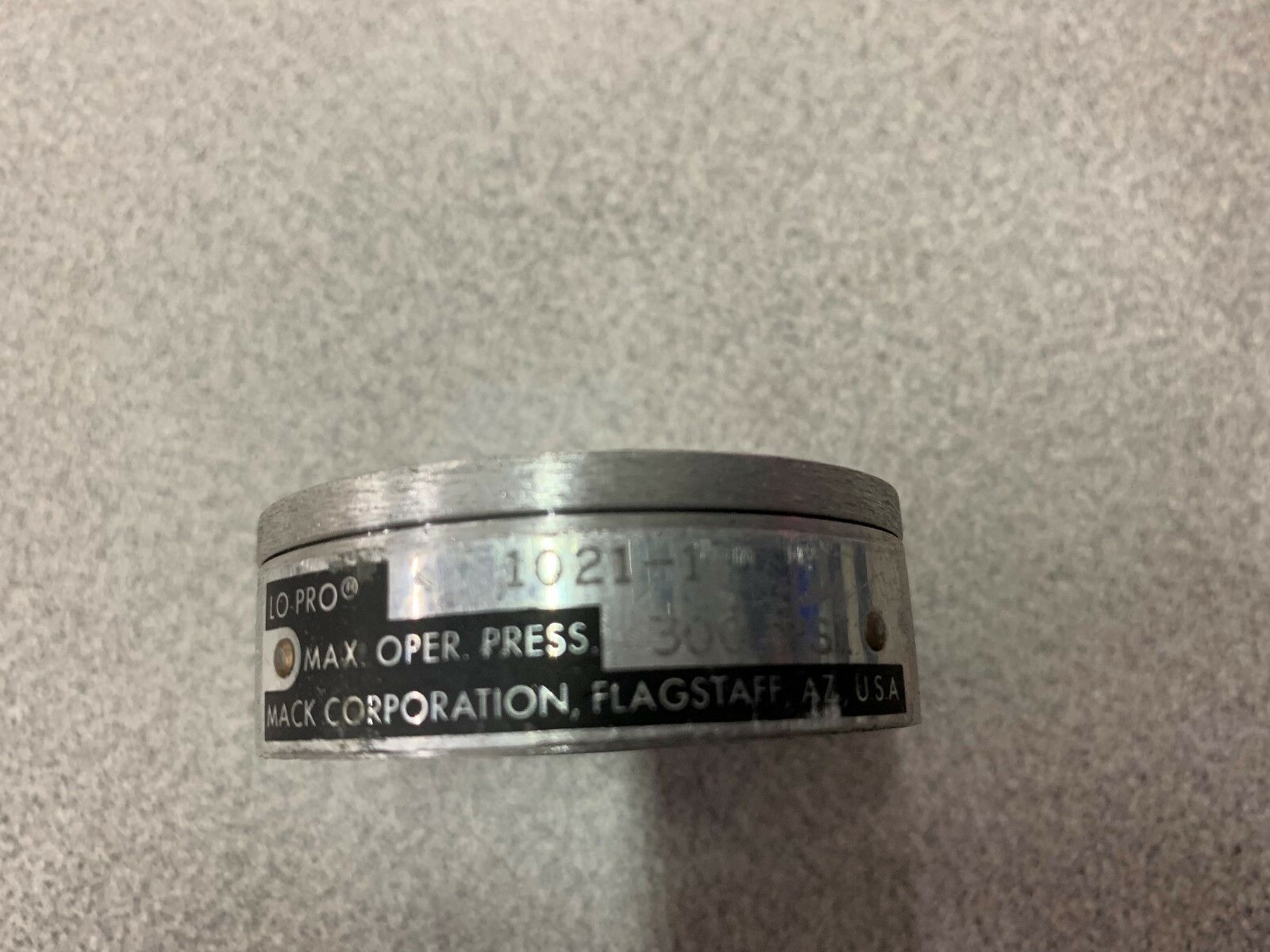 NEW NO BOX MACK OPER. PRESS1021-1