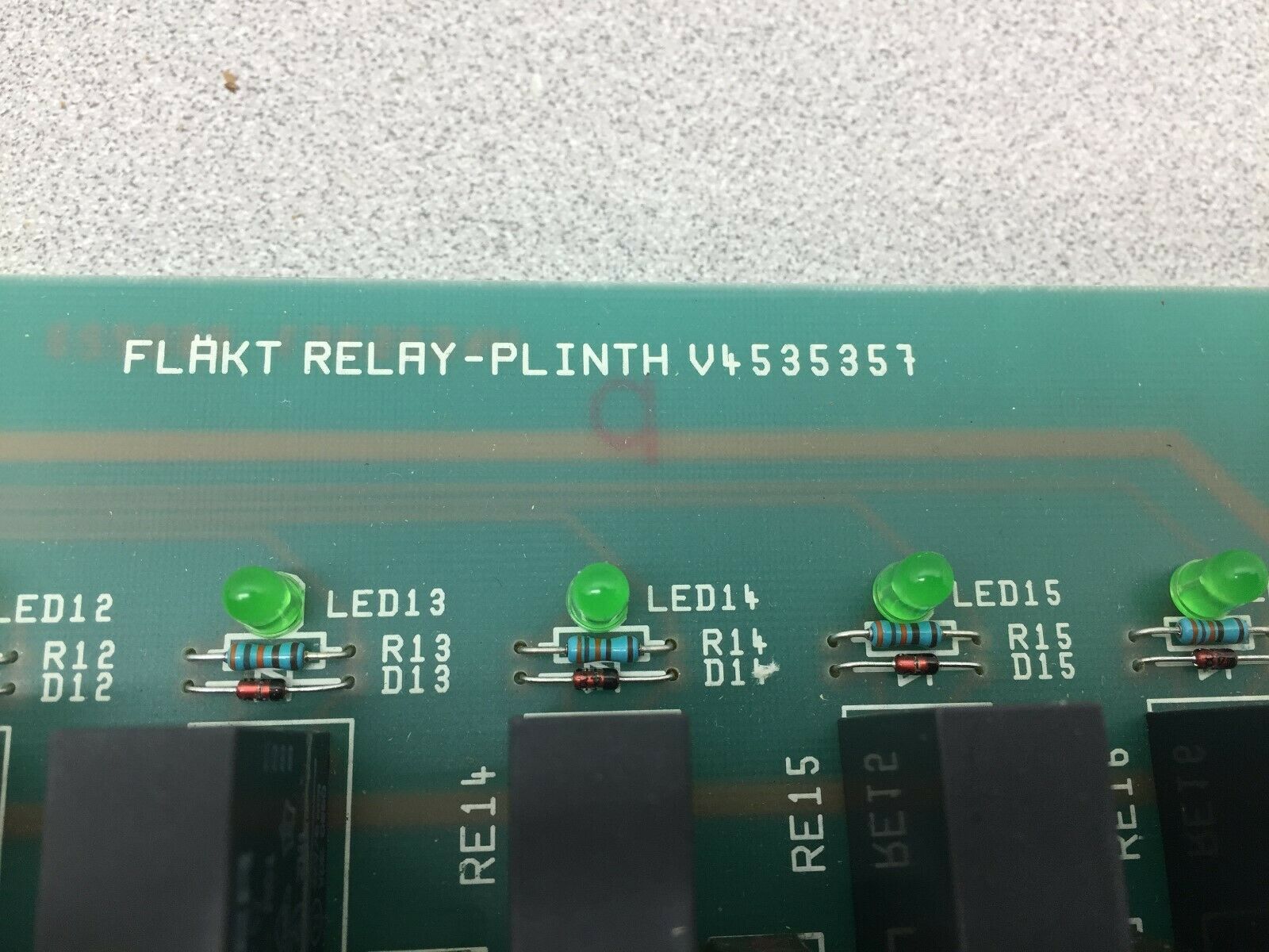 NEW NO BOX PLINTH FLAKT RELAY V4535357