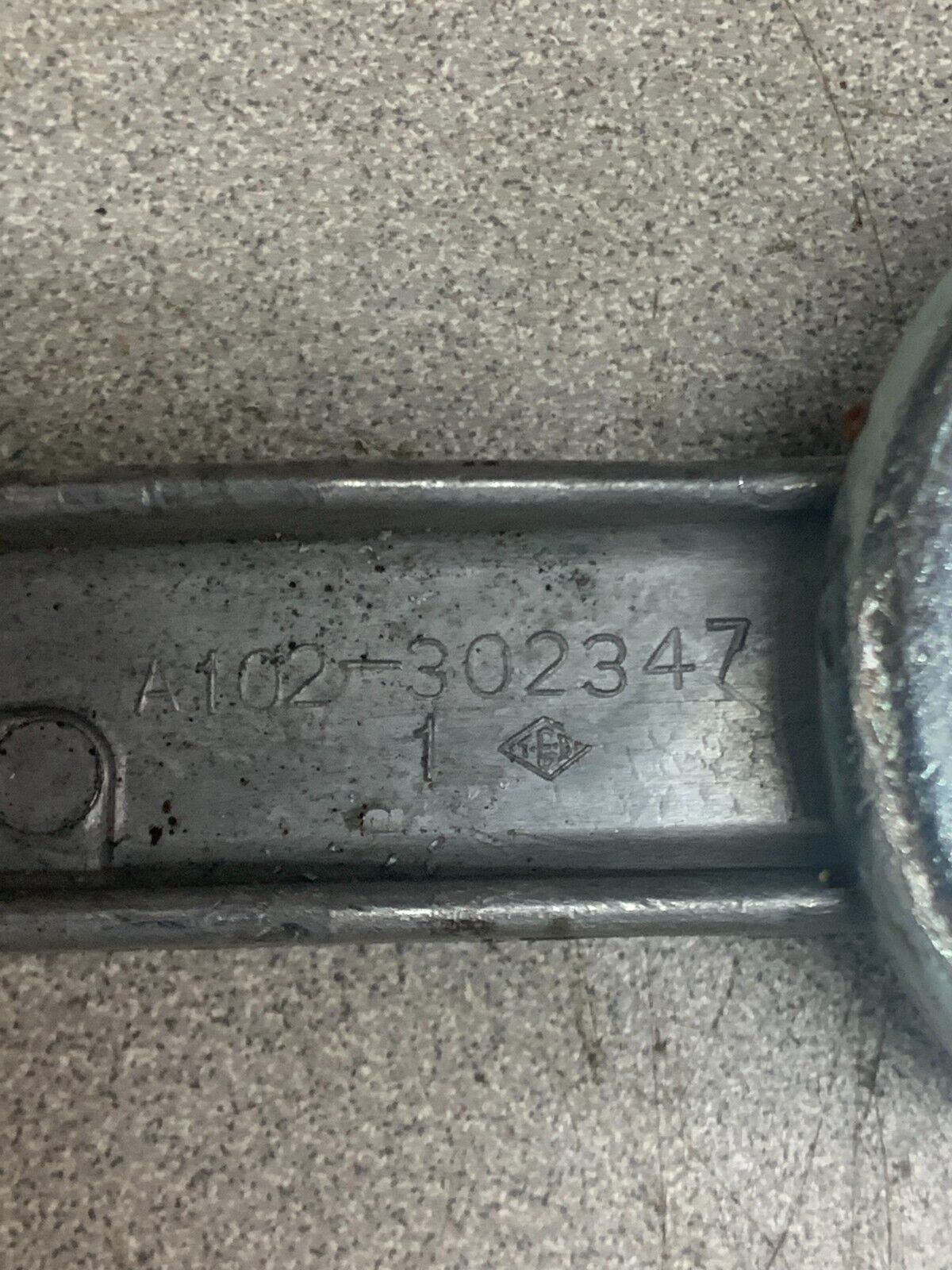 NEW NO BOX JOSLYN CLARK LIMIT SWITCH ROLLER ARM WITH WHEEL A102-302347