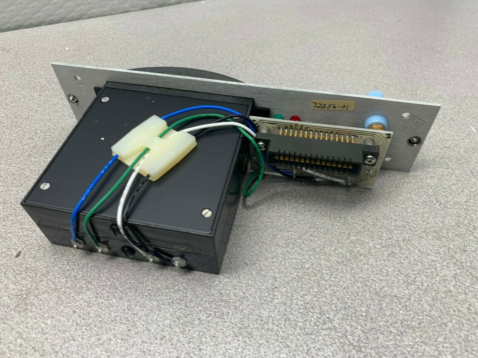 NEW NO BOX BENTLY NEVADA DUAL THRUST MONITOR 7200 DVTP-R