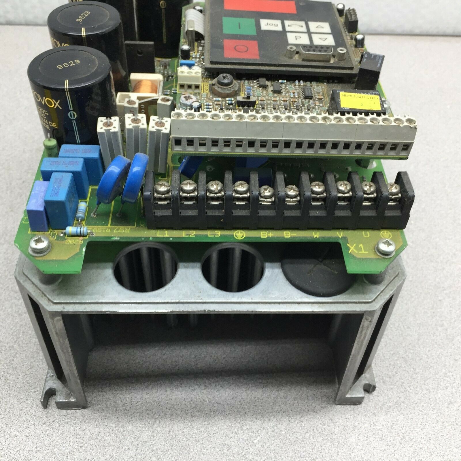 USED SIEMENS MICRO MASTER 2HP 380/500VAC 0-650HZ DRIVE 6SE3114-0DC40