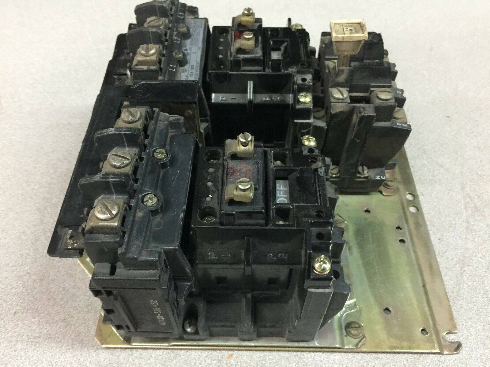 USED ALLEN BRADLEY SIZE 1 120 VAC COIL 3 POLE 27 AMP REVERSING STARTER 505-B0D