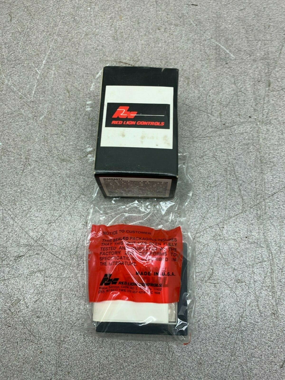 NEW IN BOX REDLION PANEL PMKCC100