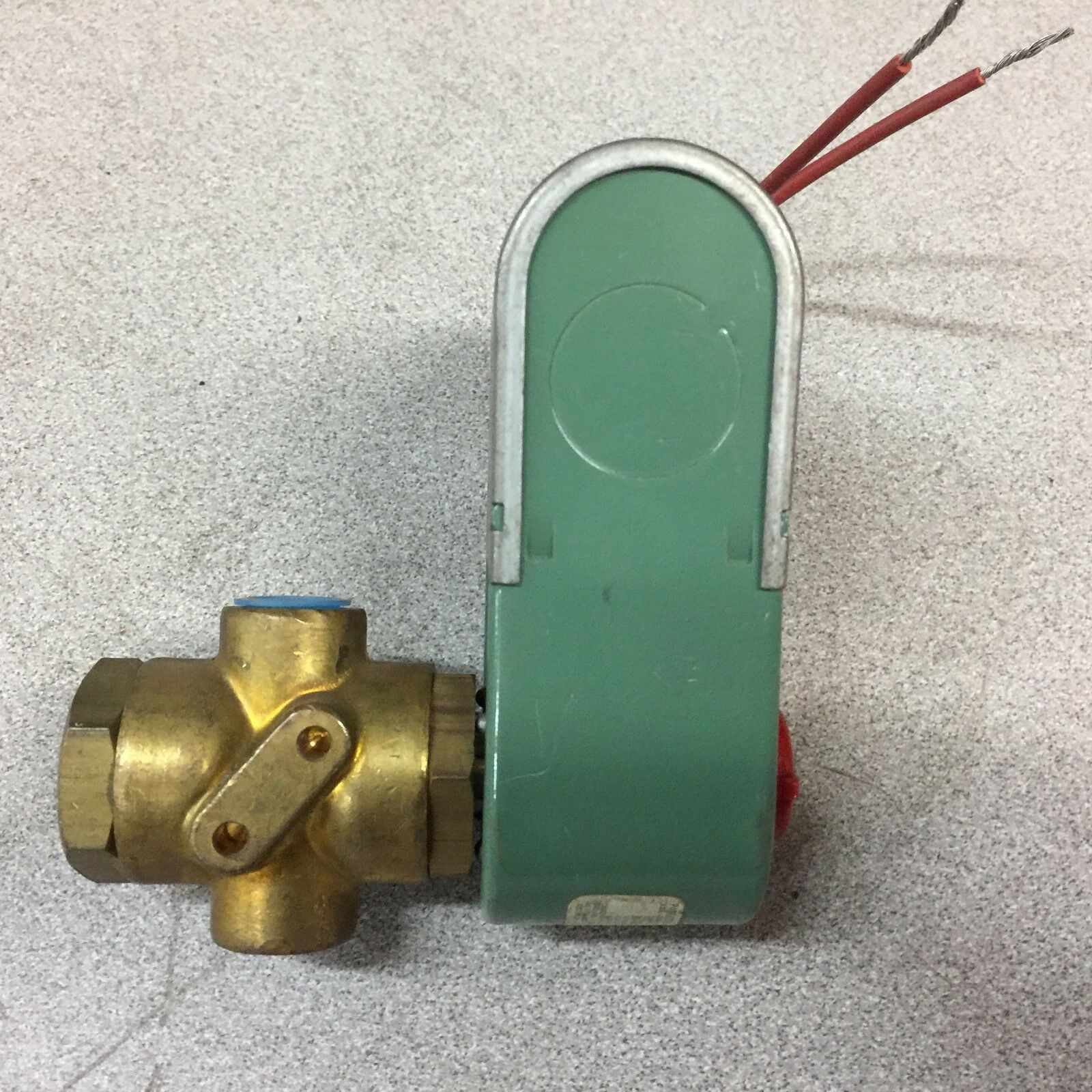 NEW NO BOX ASCO 1/4NPT 125PSI 120VAC SOLENOID VALVE JBTFT8320A19V