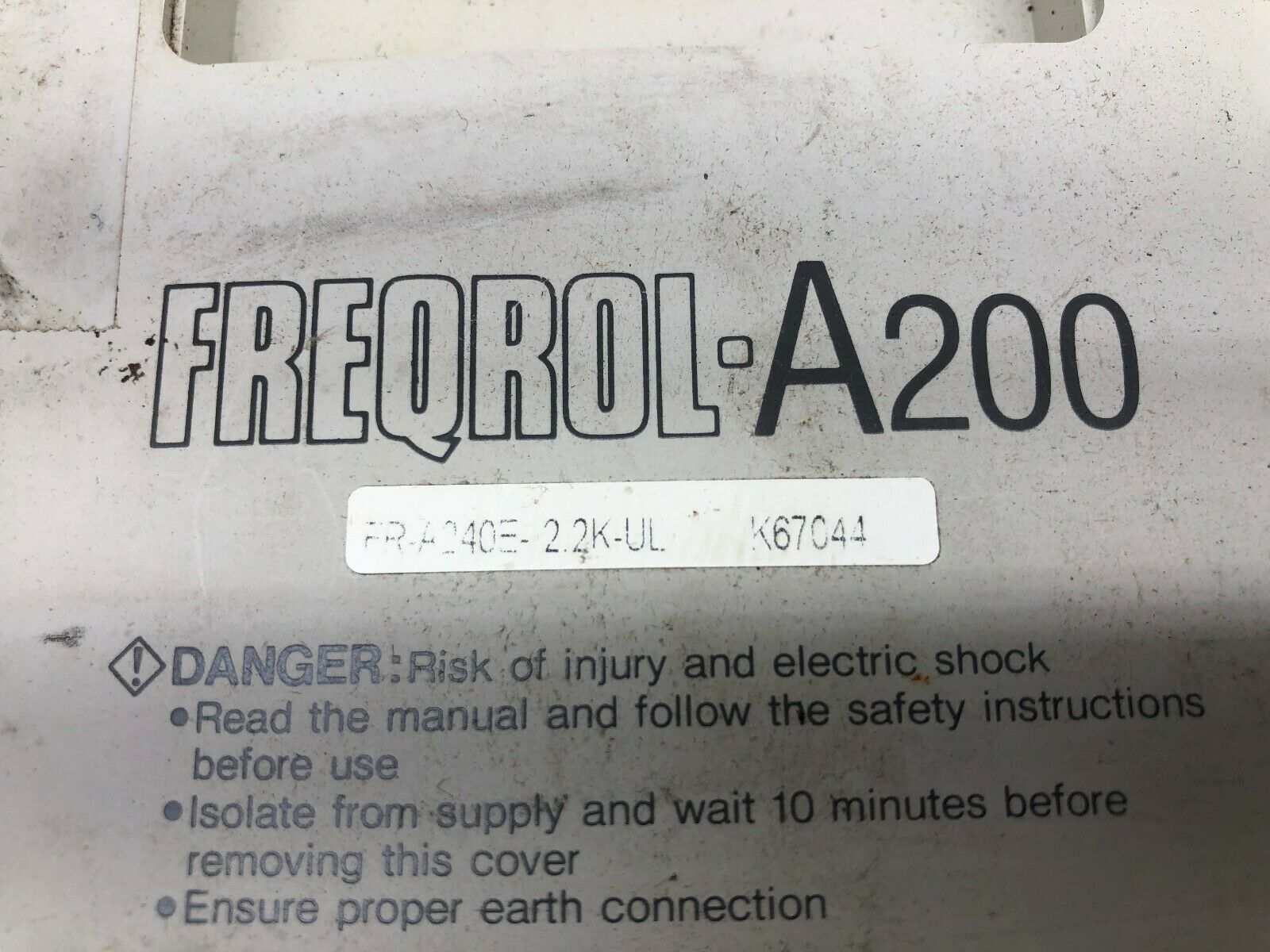 USED MITSUBISHI FREQROL-A200 3 HP 380-460 VAC 3 PH DRIVE FR-A240E-2.2K-UL