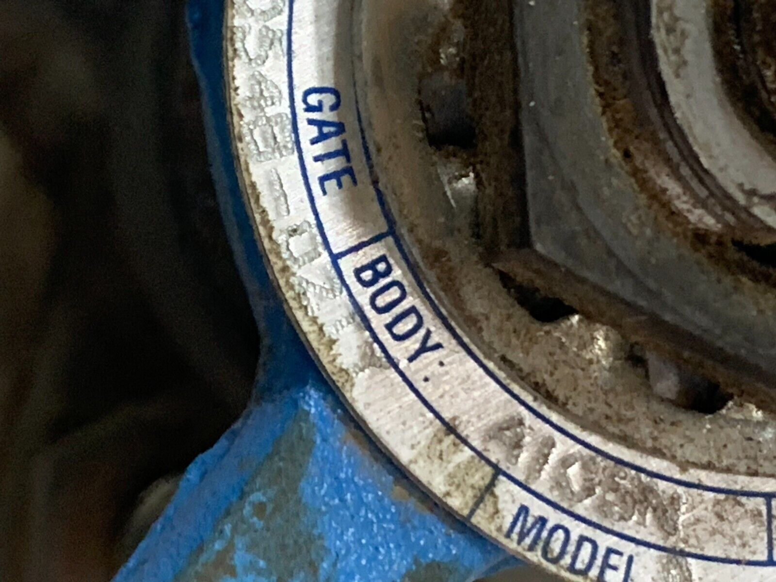 NEW NO BOX VELAN 800 1-1/4" GATE VALVE B16.34 MODEL A