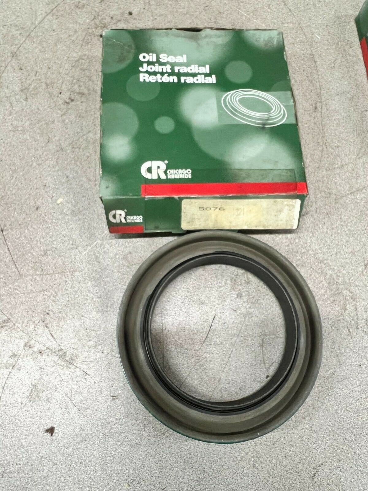 LOT OF 2 NEW IN BOX CHICAGO RAWHIDE 5076 OILSEAL 1321