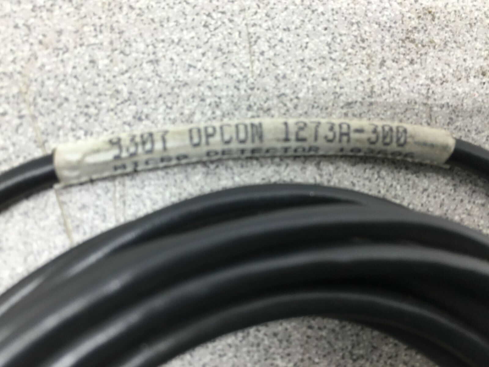 USED CUTTLER HAMMER PHOTOELECTRIC SENSOR 1273A-100