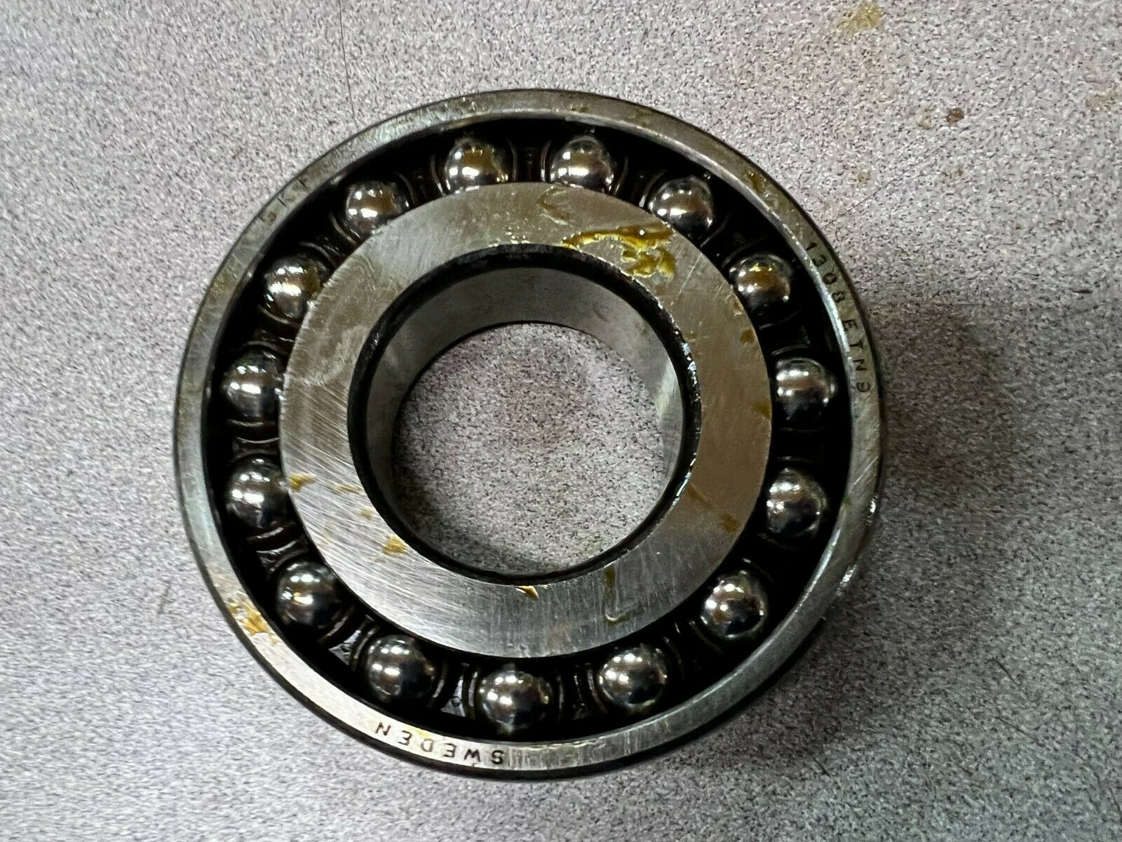 NEW IN BOX SKF ROLLER BEARING 1308 ETN9