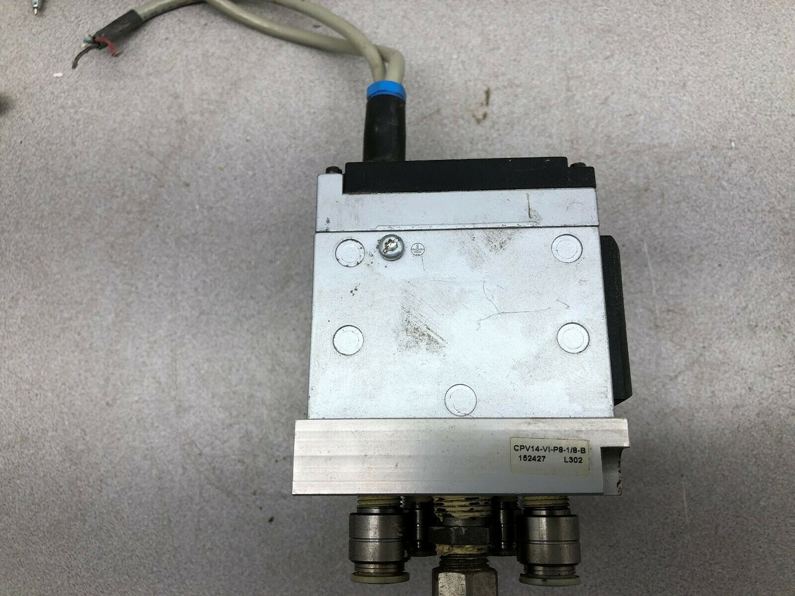 USED FESTO PNEUMATIC SOLENOID MANIFOLD VALVE CPV14-GE-DI01-8 /CPV-14-VI /CPV14
