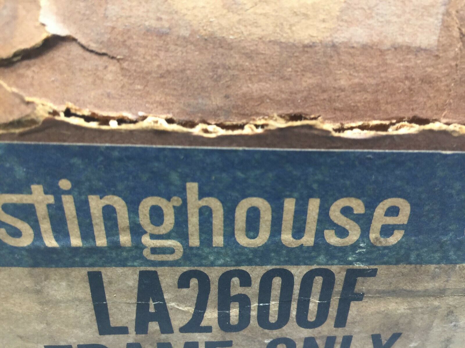 NEW IN DAMMAGED BOX WESTINGHOUSE 600 AMP 2 POLE 600 VAC WITH MAG TRIP LA2600F /