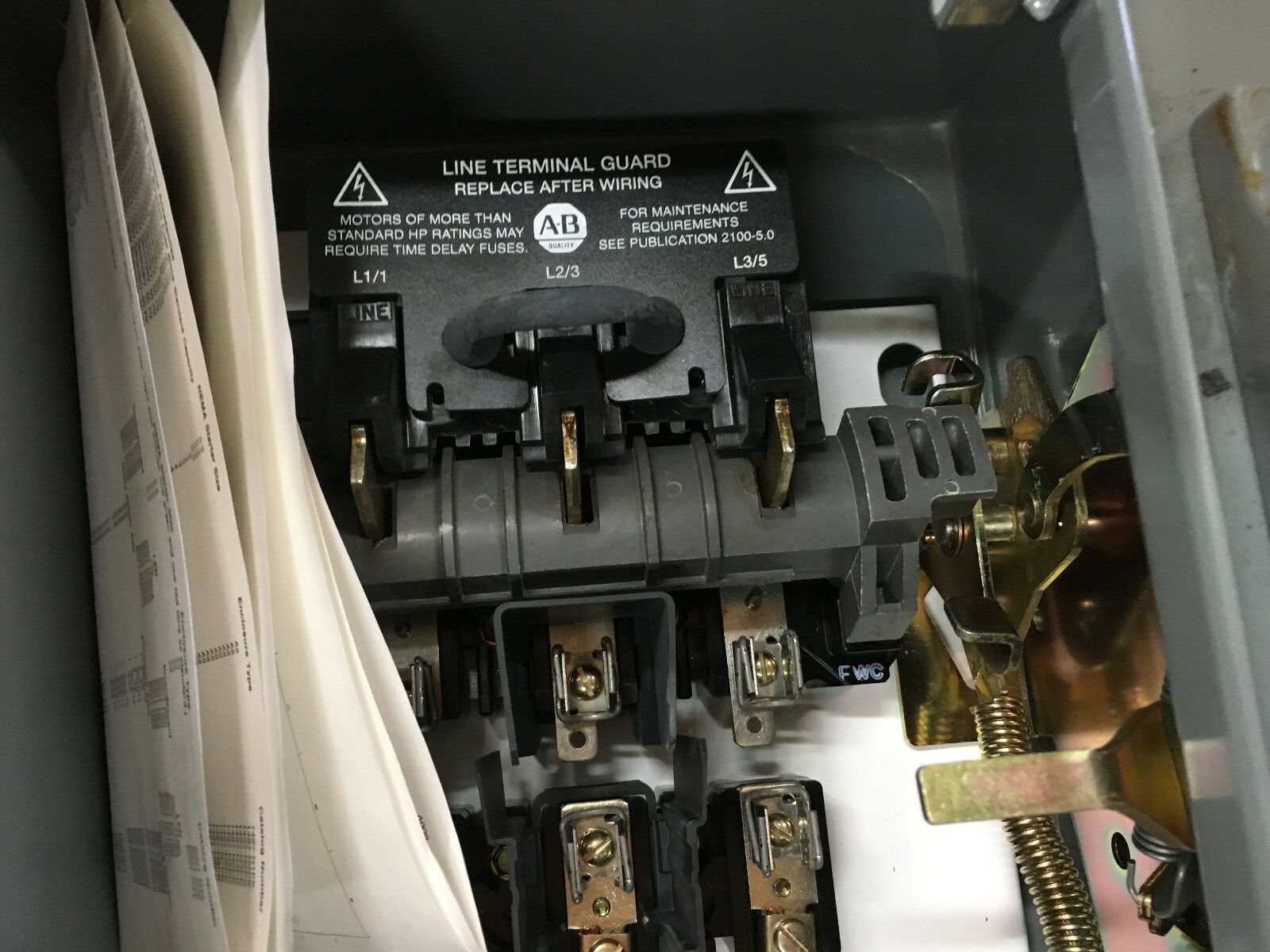 NEW IN BOX ALLEN-BRADLEY SIZE 0 COMBINATION STARTER 512-ADA-24 SERIES 1